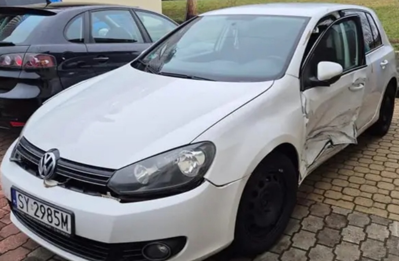 Numer rejestracyjny SY2985M posiada VOLKSWAGEN Golf VI Variant 1.2 TSI MR`08 E5 Comfortline