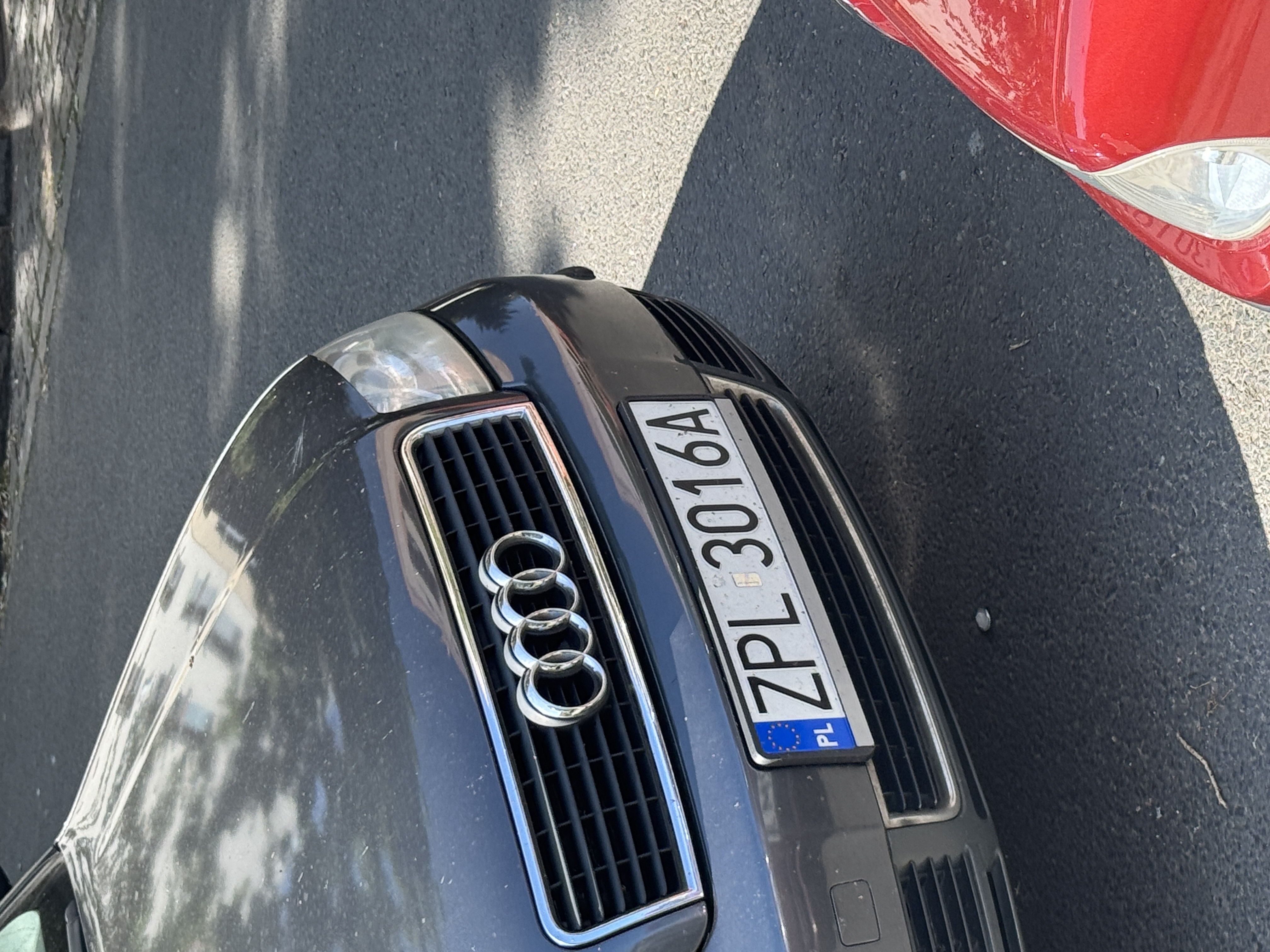 Pirata de carretera en un vehículo con matrícula ZPL3016A