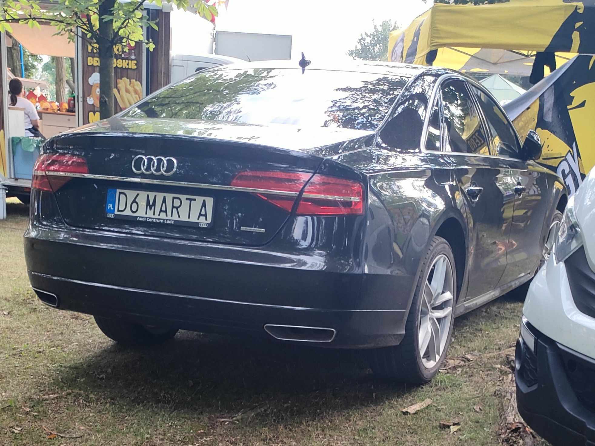 Numer rejestracyjny D6MARTA posiada AUDI A8 Quattro 4.2 TDi DPF MR`14 E6 4H Tiptronic