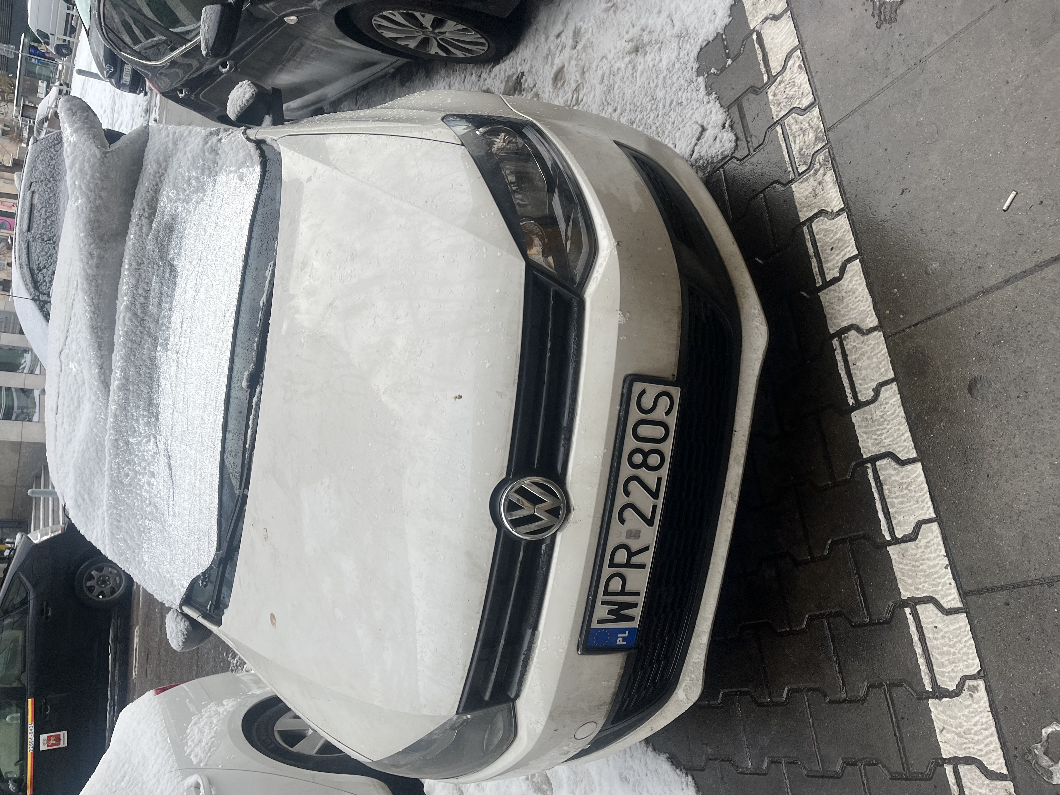 Vejpirat i et køretøj med registreringsnumre WPR2280S