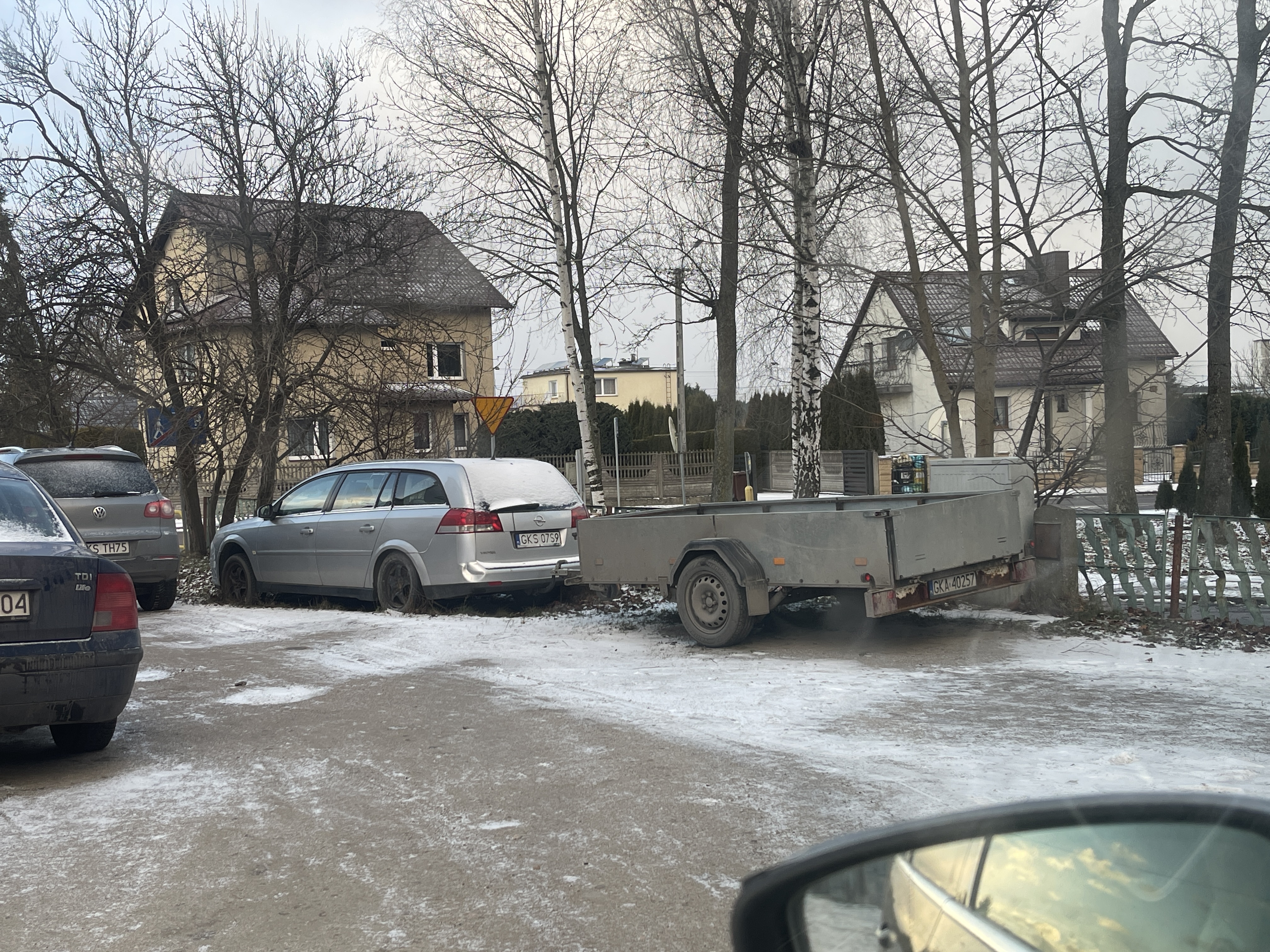 Mistrz parkowania w pojeździe o numerach GKS07S9