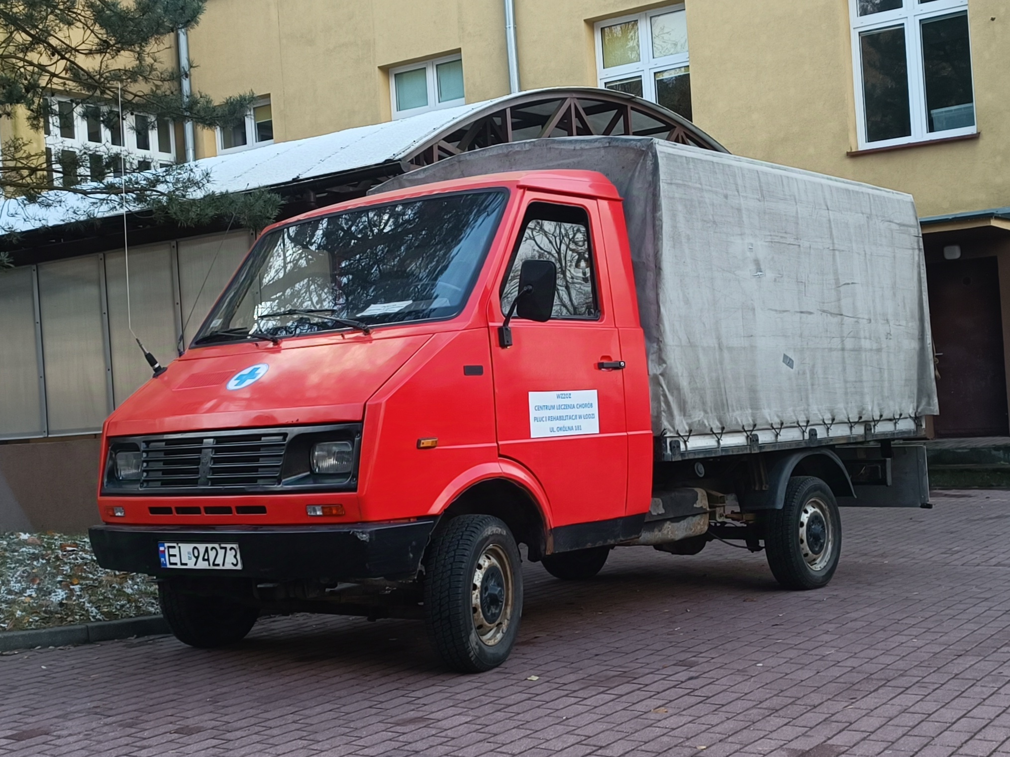 Numer rejestracyjny EL94273 posiada DAEWOO/ANDORIA/INTRALL Lublin 3302