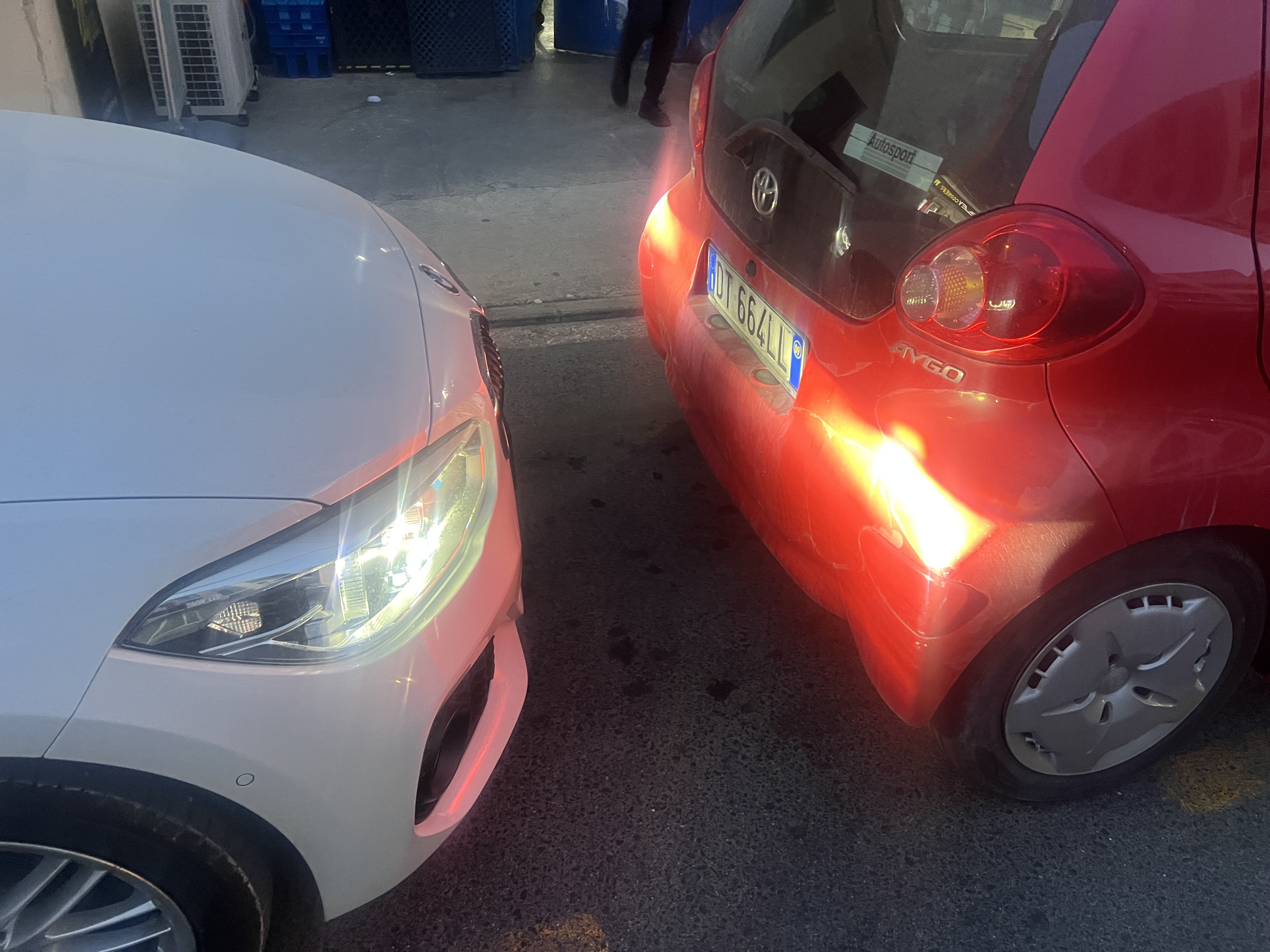 Pirate de la route dans un véhicule immatriculé DT664LL