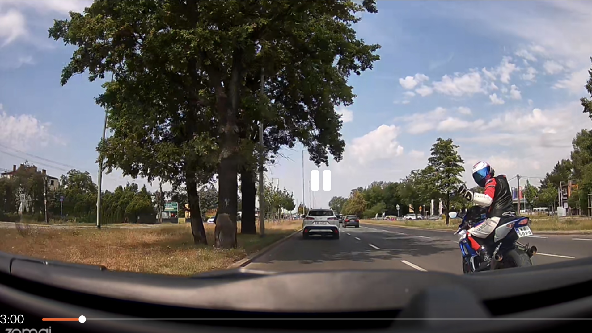 Veipirat i et kjøretøy med registreringsnummer WB509G