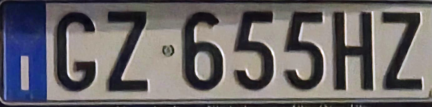 Numer rejestracyjny GZ655HZ posiada mercedes GLA