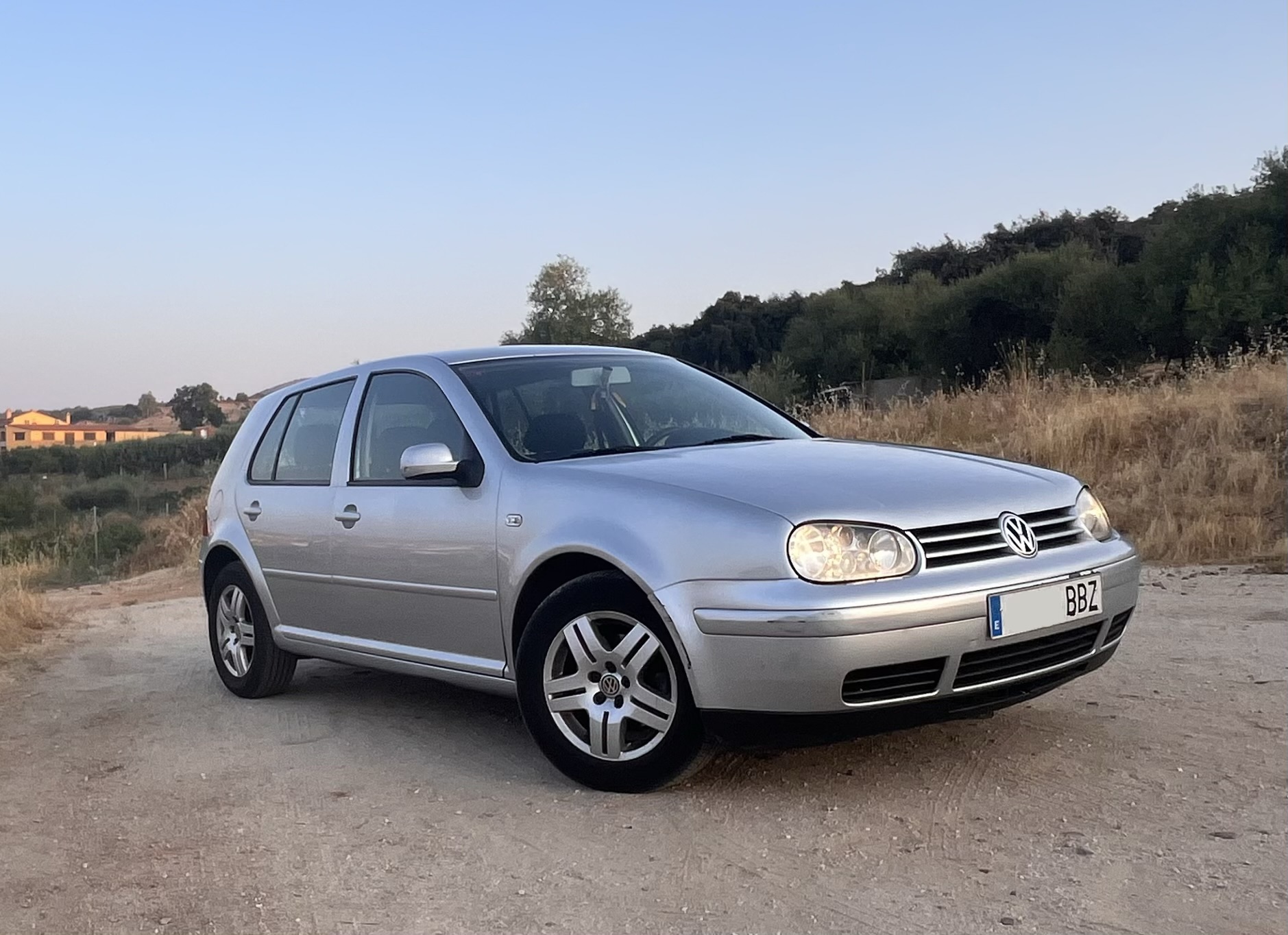 Es un VW Golf 1.9tdi/pd 115cv código de motor AUY no un 64cv