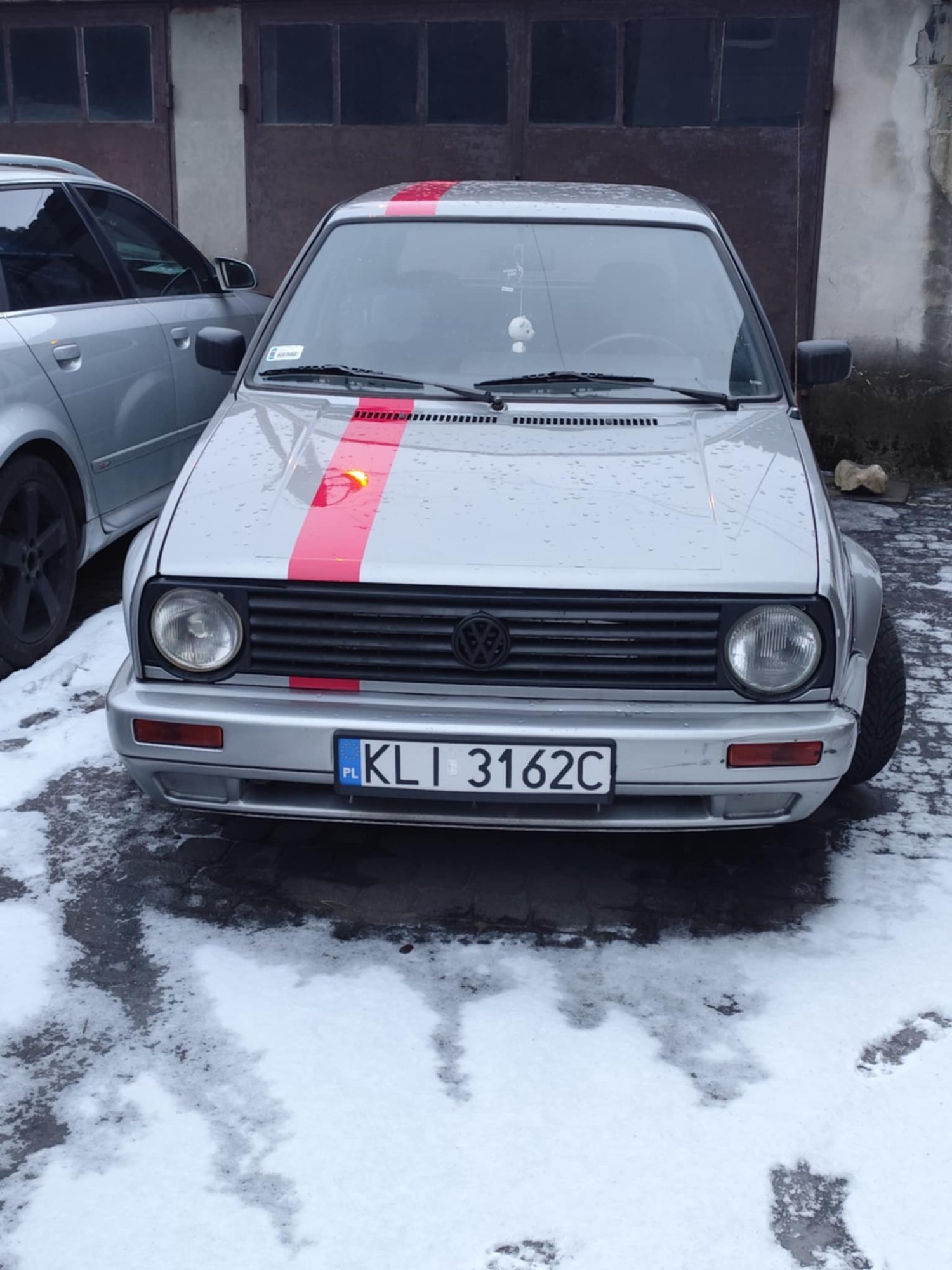 Numer rejestracyjny KLI 3162C posiada VOLKSWAGEN Golf II 1.6 Kat. GL - KLI3162C