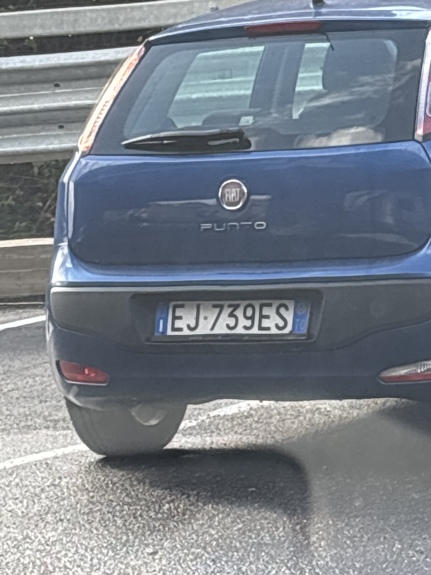 Numer rejestracyjny EJ739ES posiada FIAT Punto Evo Numer rejestracyjny EJ739ES posiada FIAT Punto Evo