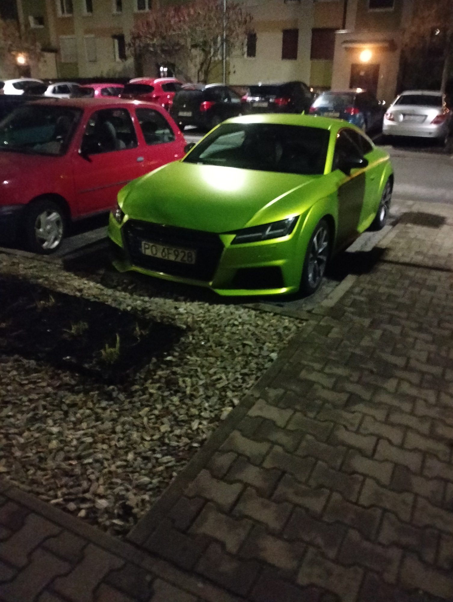 Numer rejestracyjny PO 67928 posiada OPEL KADETT 1.3 - PO67928