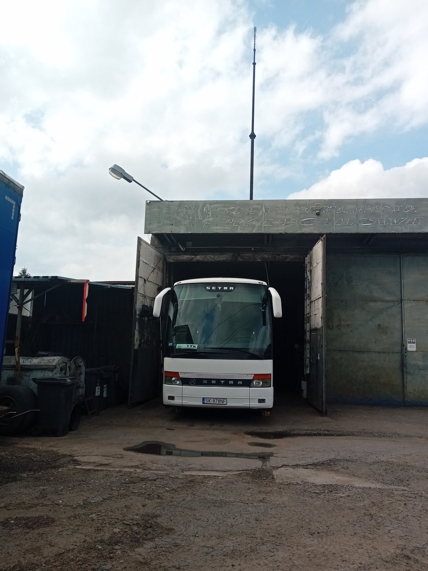 Numer rejestracyjny SK 8787N posiada PEUGEOT 206 - SK8787N