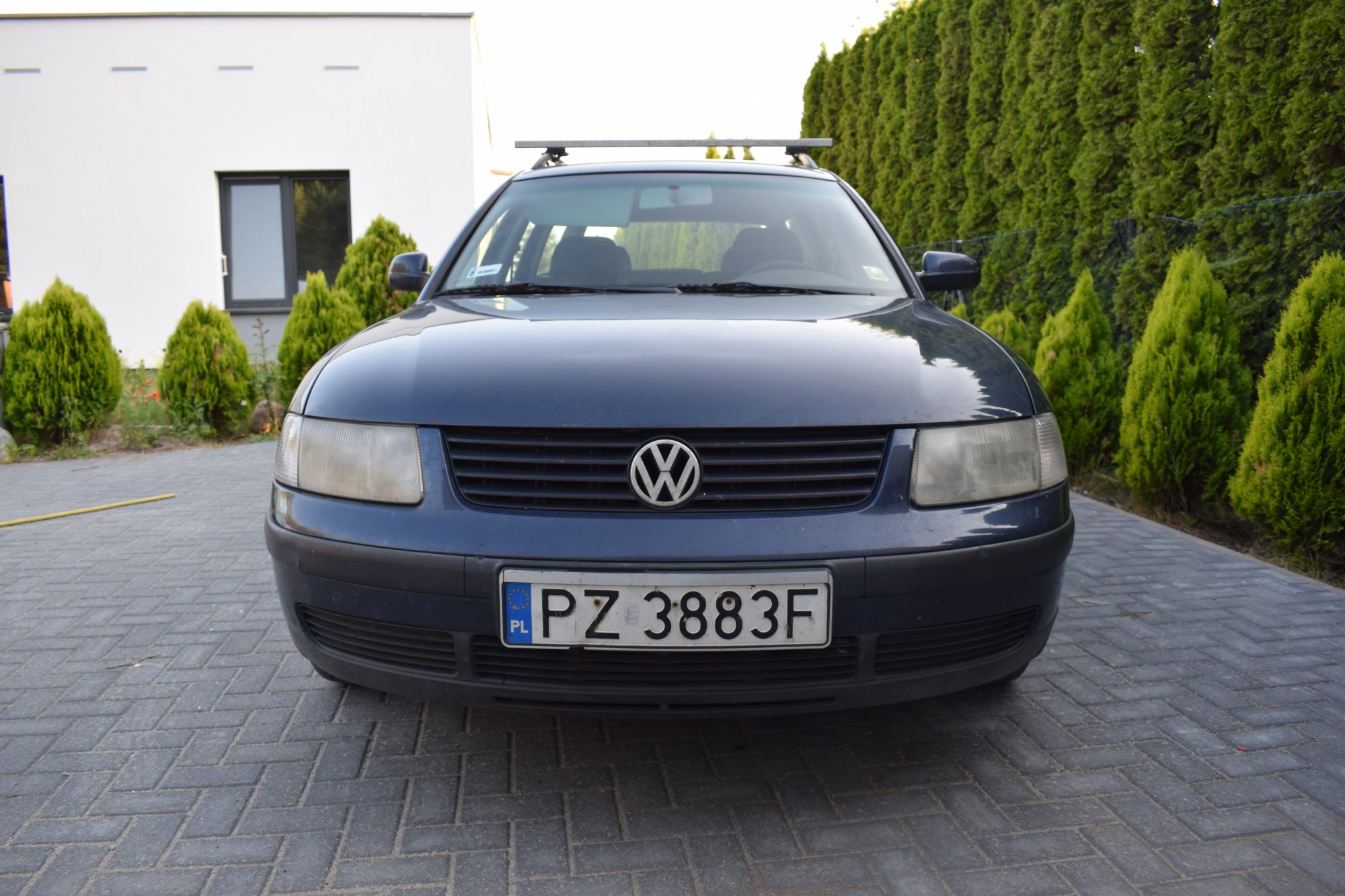 Numer rejestracyjny PZ 3883F posiada VOLKSWAGEN PASSAT - PZ3883F