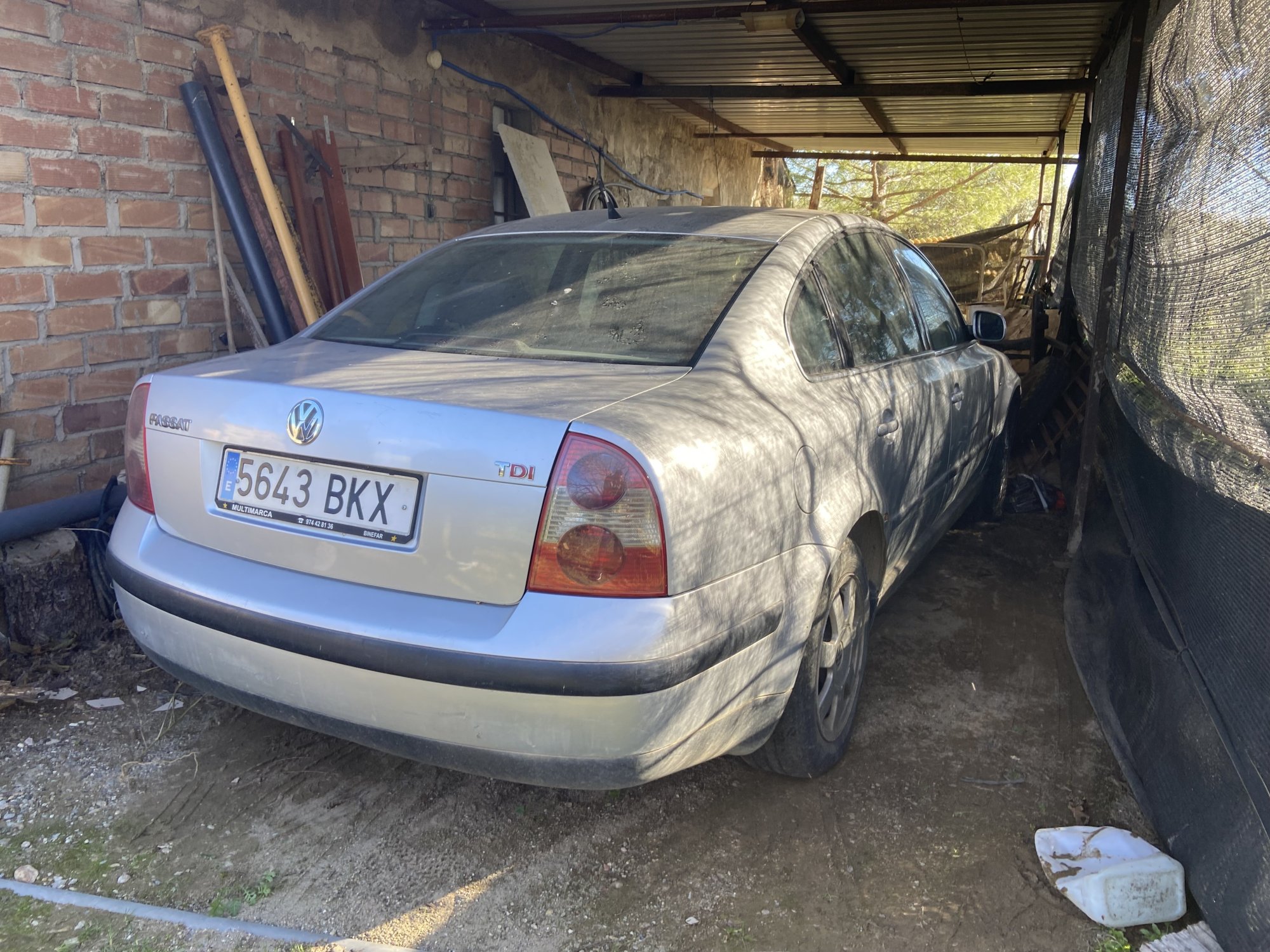 Numer rejestracyjny 5643BKX posiada VOLKSWAGEN PASSAT