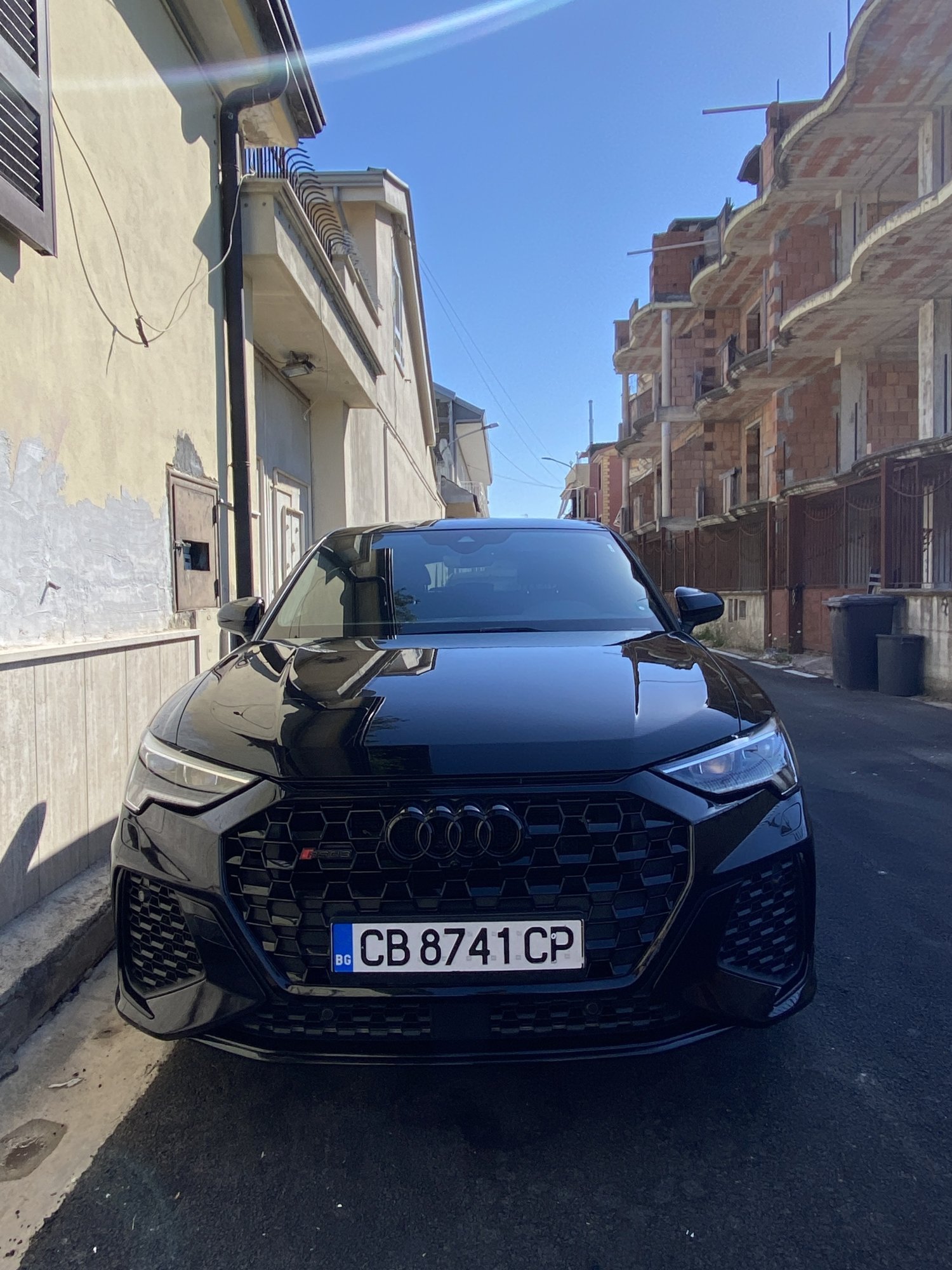 Numer rejestracyjny CB8741CP posiada Audi 