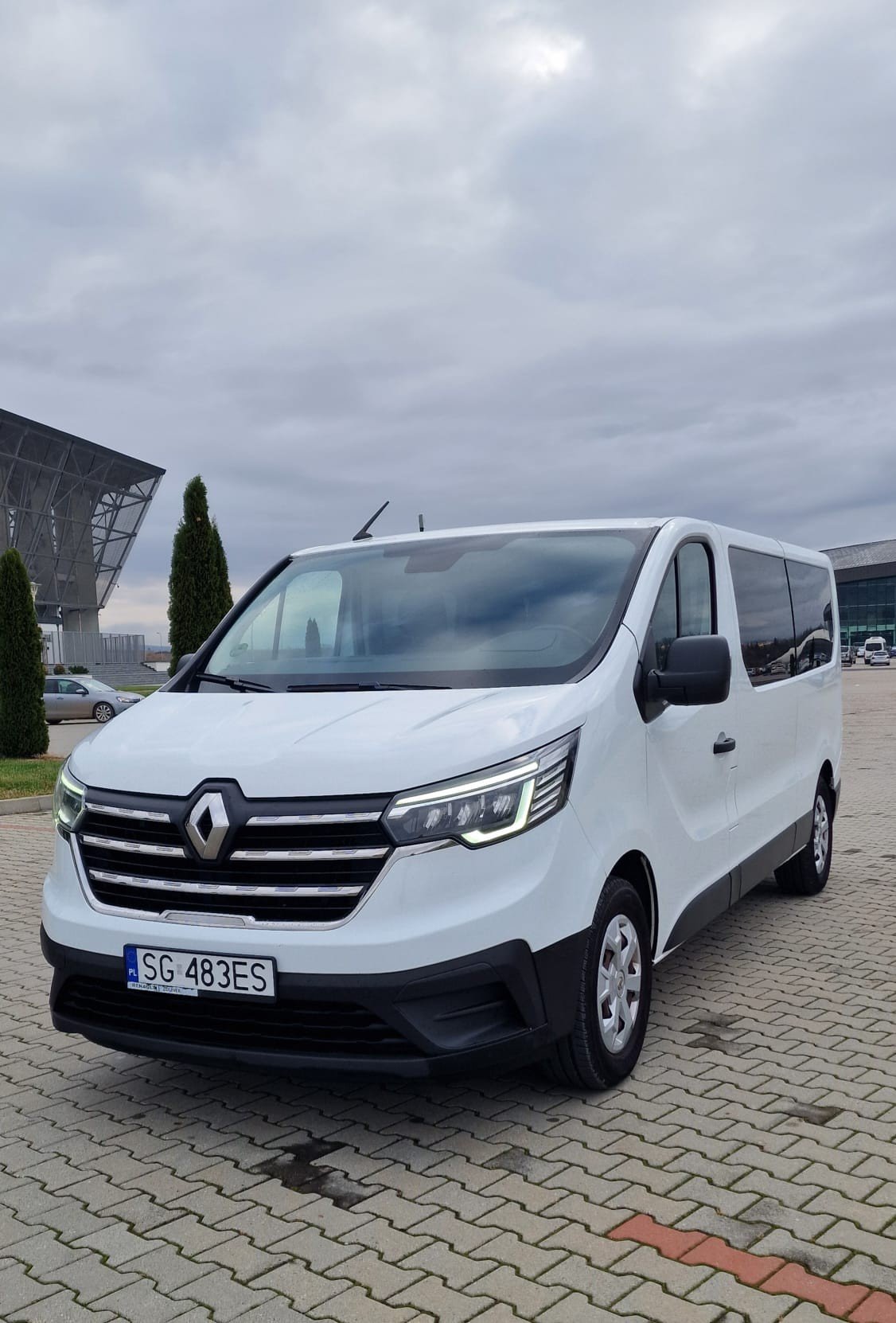 Numer rejestracyjny SG 483ES posiada RENAULT Trafic Combi 2.0 dCi MR`21 E6d 3.1t L2 Equilibre EDC - SG483ES Numer rejestracyjny SG 483ES posiada RENAULT Trafic Combi 2.0 dCi MR`21 E6d 3.1t L2 Equilibre EDC - SG483ES