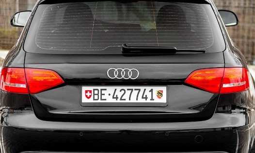 Numer rejestracyjny BE427741 posiada Audi 