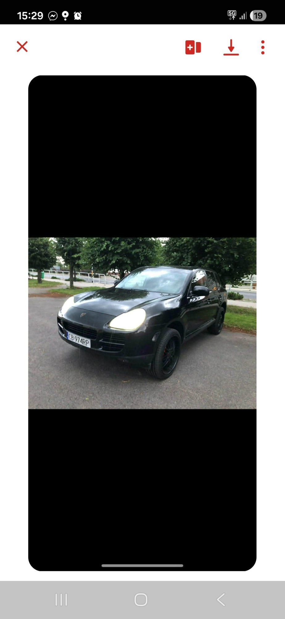 El número de registro CB974RP tiene Porsche Cayenne