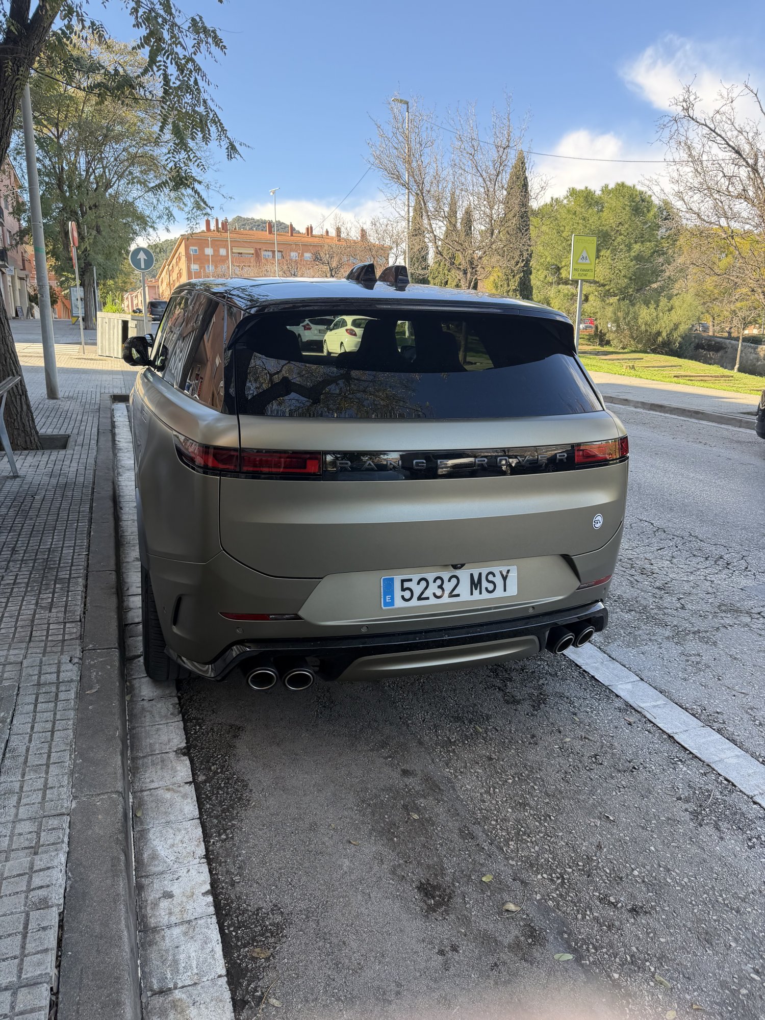 Numer rejestracyjny 5232MSY posiada LAND ROVER RANGE ROVER SPORT