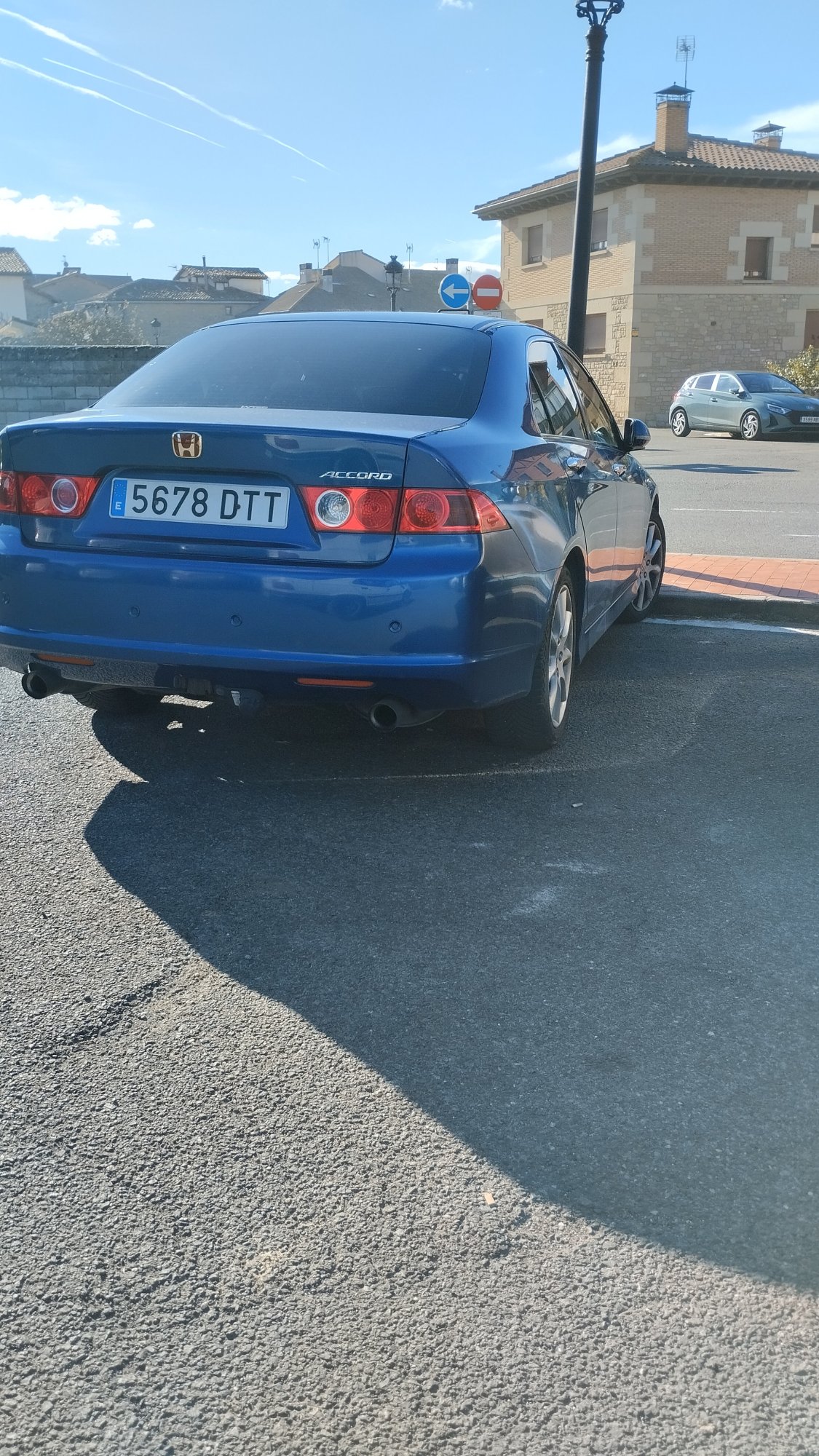 Numer rejestracyjny 5678DTT posiada HONDA ACCORD Numer rejestracyjny 5678DTT posiada HONDA ACCORD