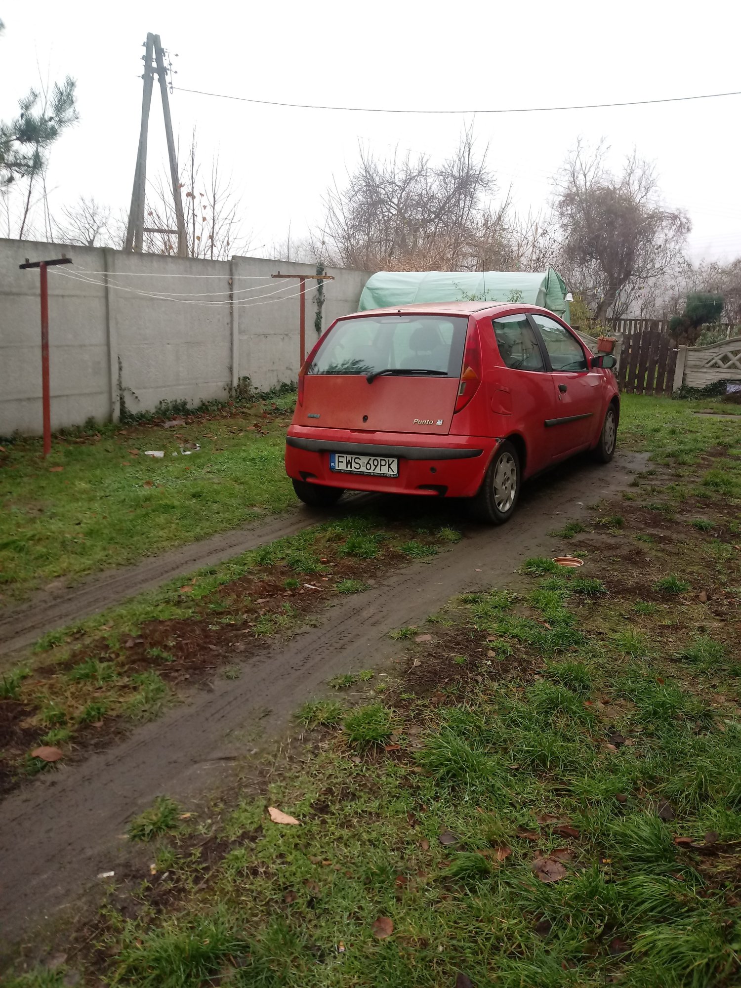 KTOS Z DRONA WYPUSCIŁ I  Z ROBIŁ ZDJĘCIE I MI WYSŁAŁ EMAIL KACZOR2002@GMAIL.COM GDZIE TE ZDJĘCIE ...