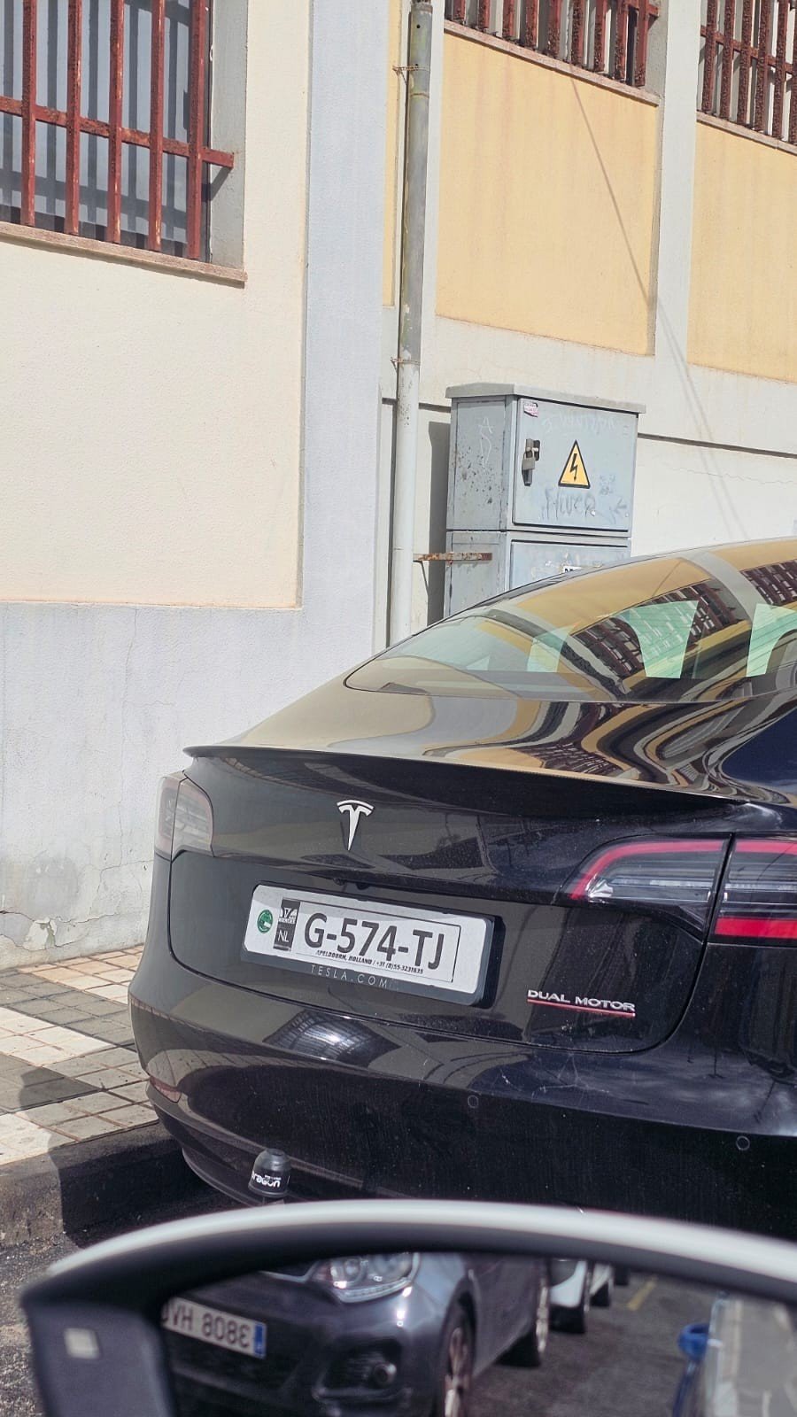 Numer rejestracyjny G574TJ posiada TESLA MODEL 3 Numer rejestracyjny G574TJ posiada TESLA MODEL 3