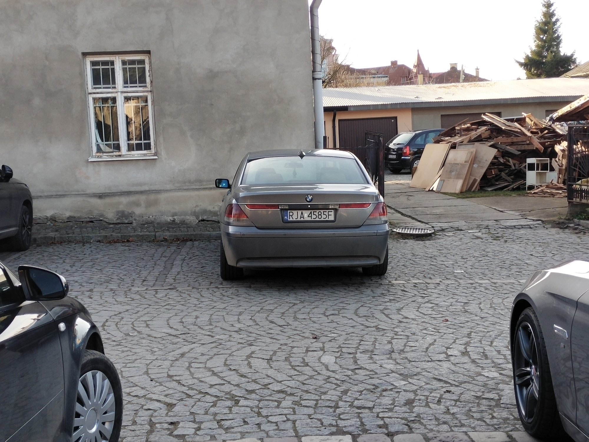 Numer rejestracyjny RJA 4585F posiada BMW 730 - RJA4585F Numer rejestracyjny RJA 4585F posiada BMW 730 - RJA4585F