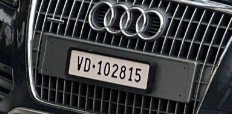 Numer rejestracyjny VD102815 posiada Audi 