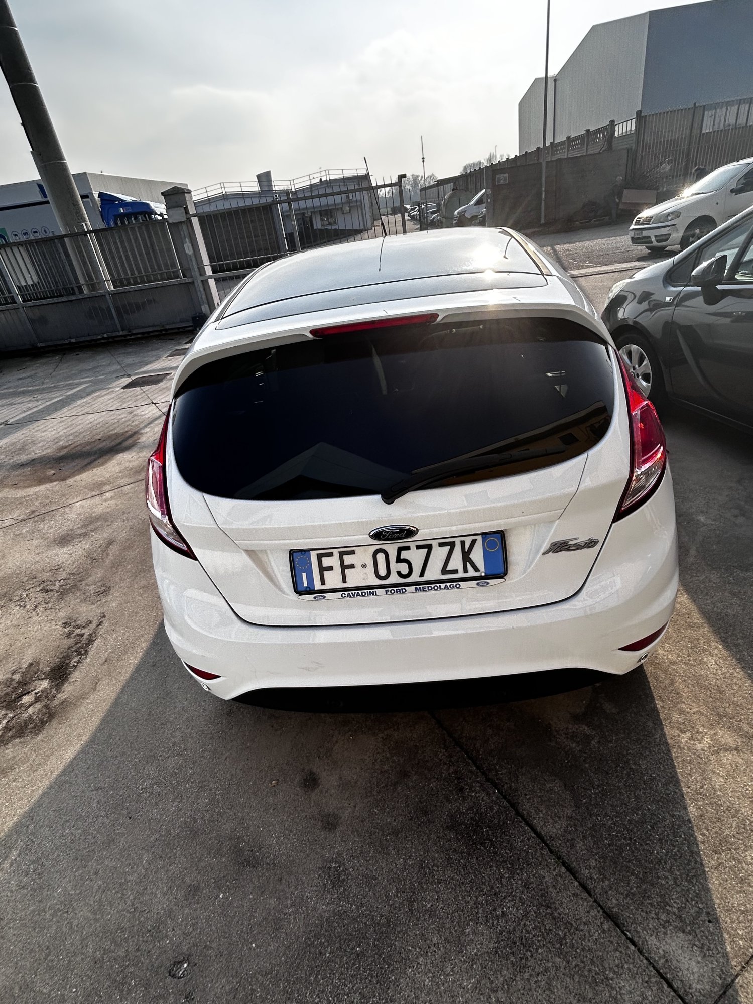 Numer rejestracyjny FF057ZK posiada FORD Fiesta 6a serie