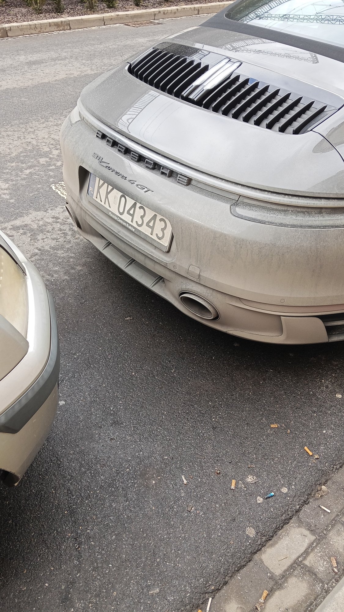 Numer rejestracyjny KK 04343 posiada PORSCHE 911 Carrera (992) MR`19 E6d GTS 4 - KK04343