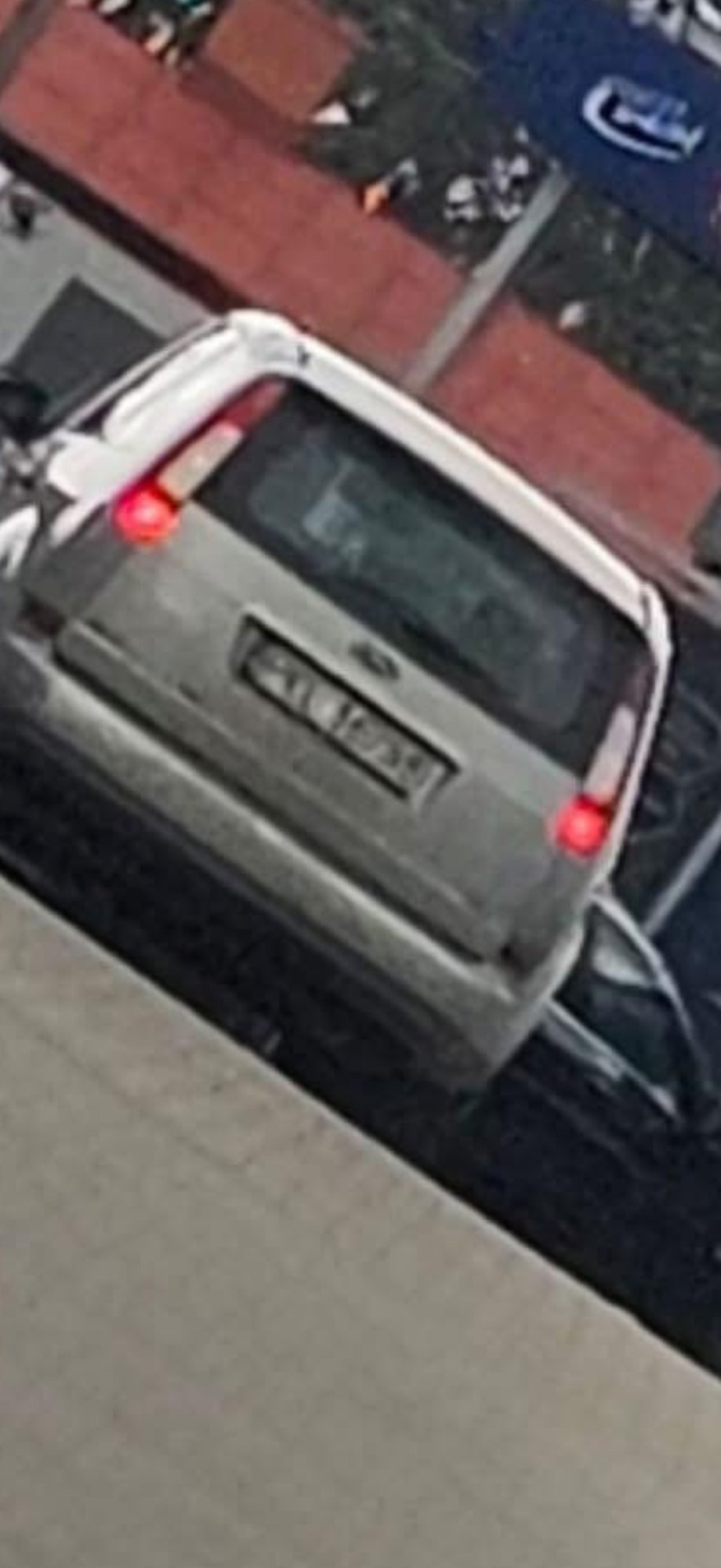 Numer rejestracyjny 34BY4834 posiada Ford Focus