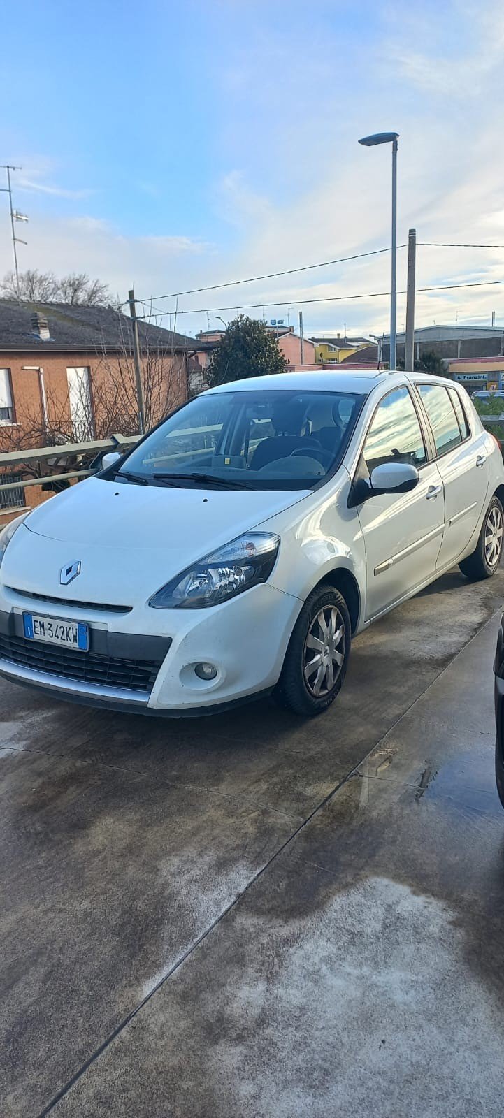 Numer rejestracyjny EM342KW posiada RENAULT Clio 3a serie Numer rejestracyjny EM342KW posiada RENAULT Clio 3a serie