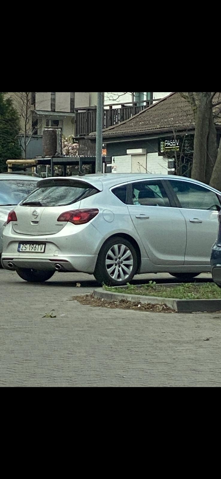 Numer rejestracyjny ZS 1981V posiada AUDI A4 Avant 1.9 TDi Kat. MR`05 E3 8E A4 Avant 1.9 TDi Kat. MR`05 E3 8E - ZS1981V
