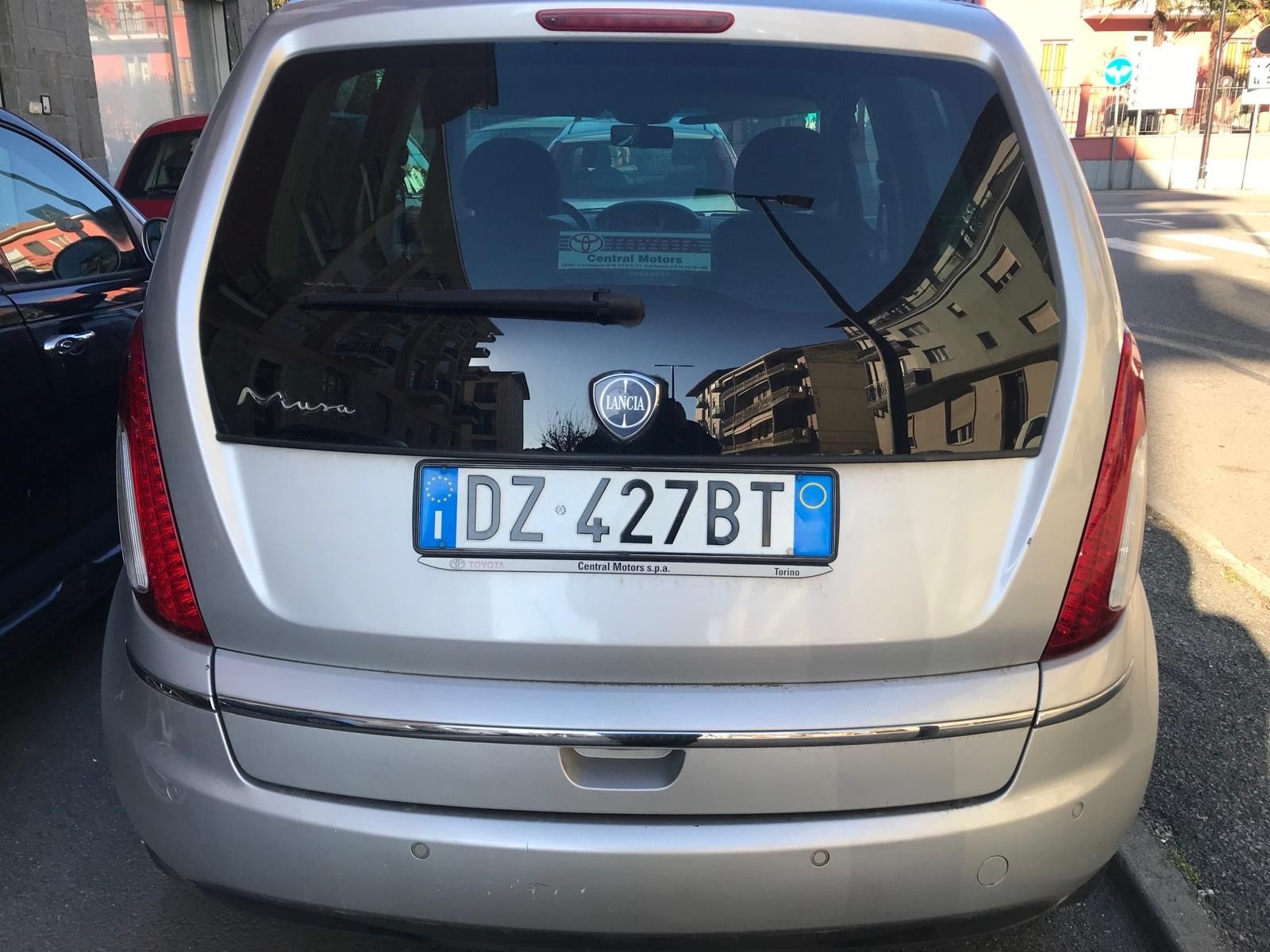 Numer rejestracyjny DZ427BT posiada LANCIA Musa 2a serie