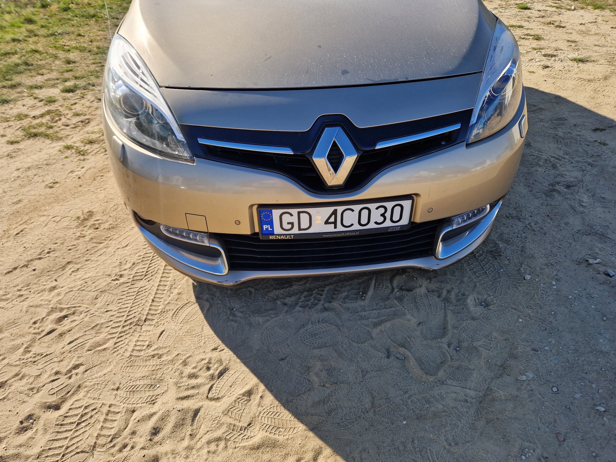 O número de registro GD 4C030 tem RENAULT Grand Scenic III dCi MR`13 E5 Bose Edition Energy 130 - GD4C030