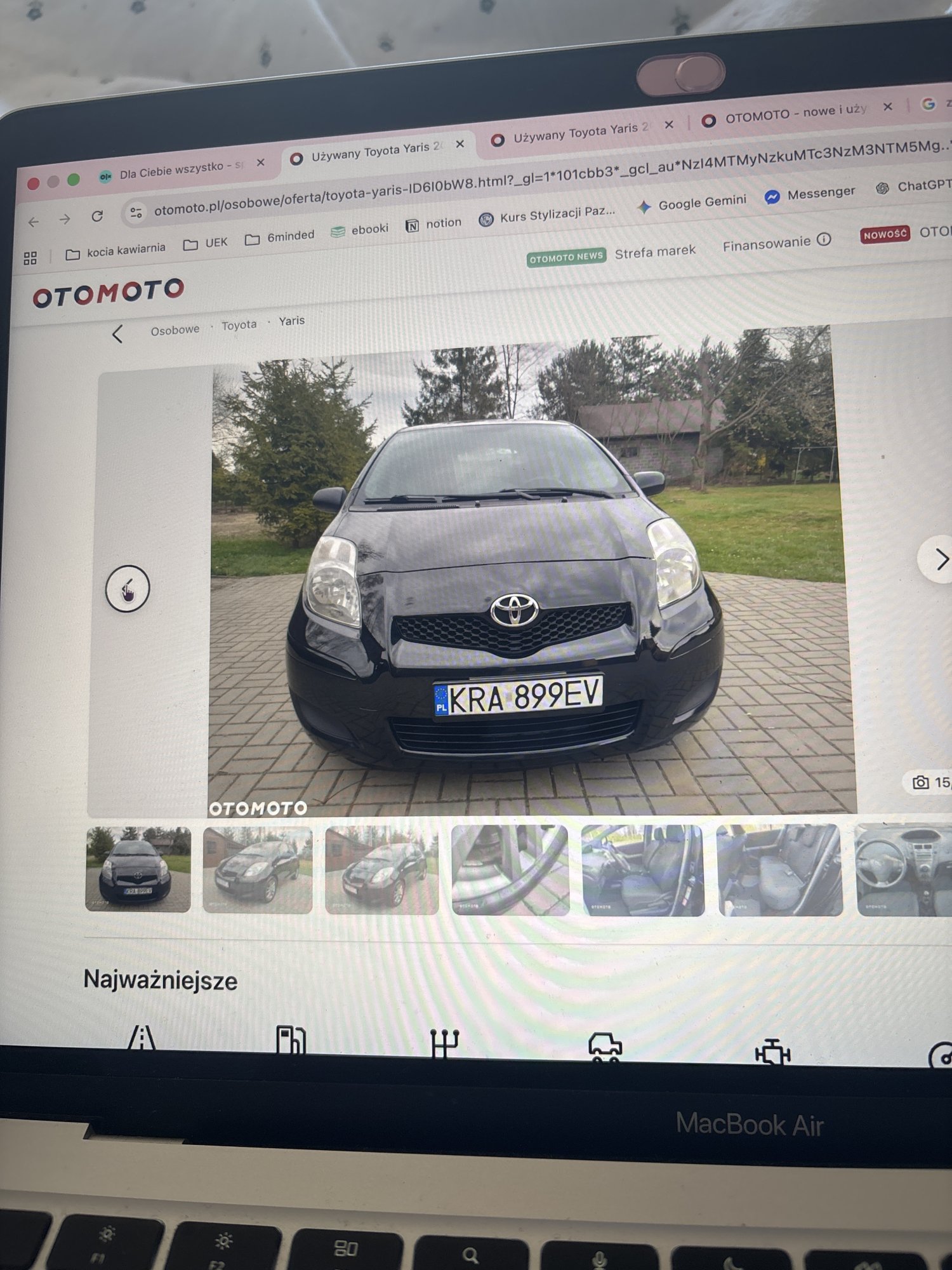 O número de registro KRA 899EV tem TOYOTA Auris 1.33 MR`10 E5 Entry - KRA899EV