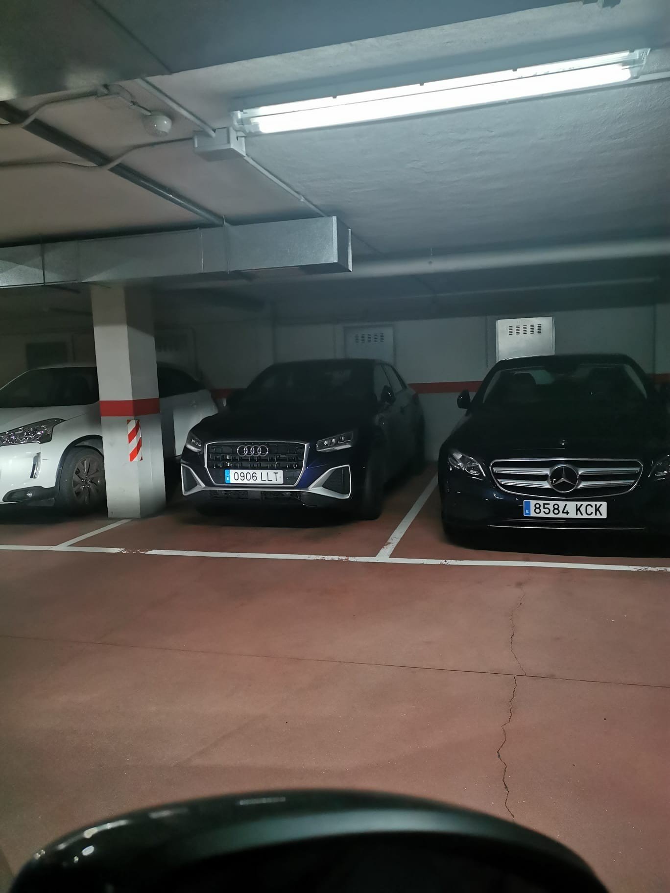 Numer rejestracyjny 0906LLT posiada AUDI Q2