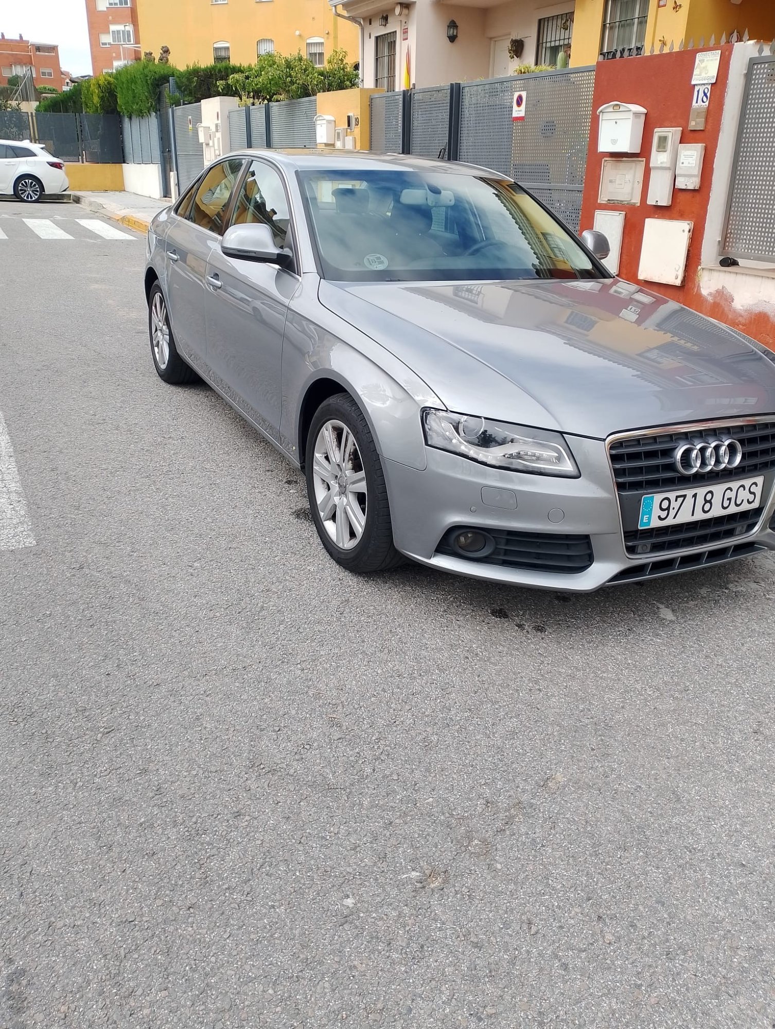 Numer rejestracyjny 9718GCS posiada AUDI A4 Numer rejestracyjny 9718GCS posiada AUDI A4