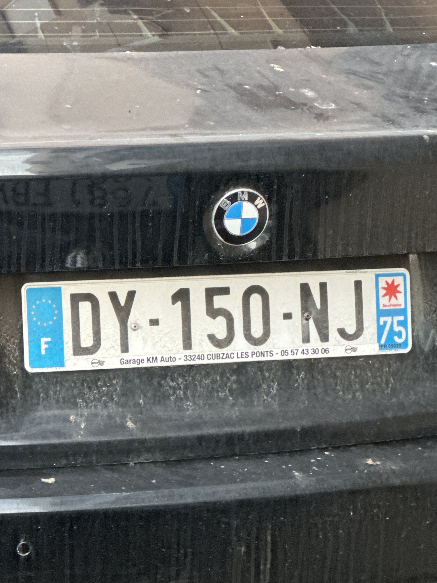 Numer rejestracyjny DY150NJ posiada BMW SERIE 3 VI