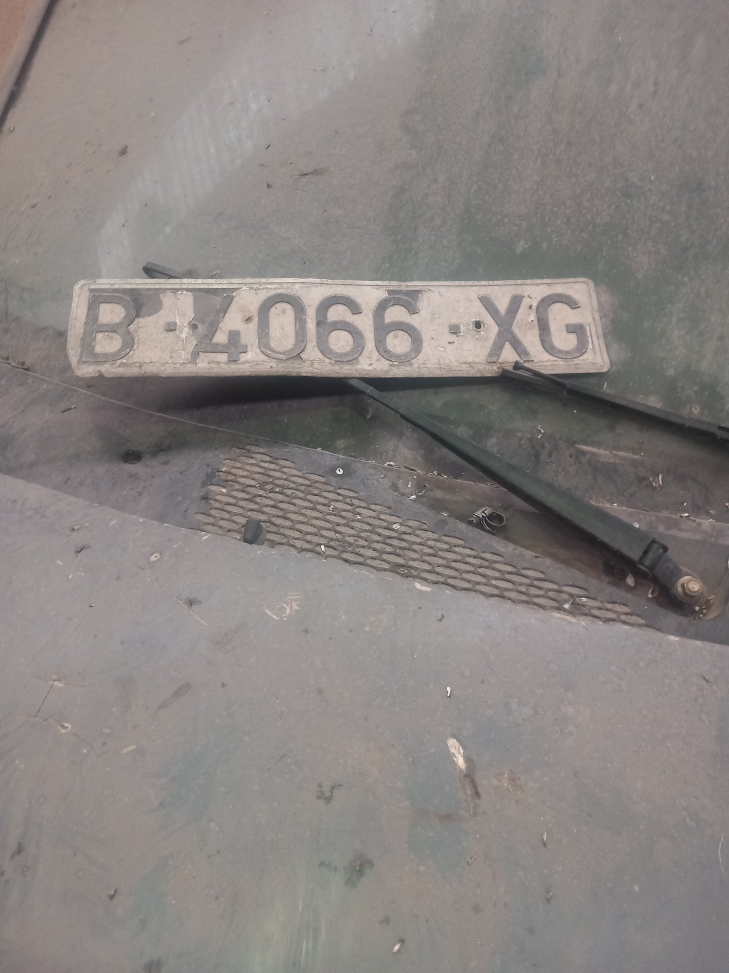 Numer rejestracyjny B4066XG posiada FORD TRANSIT