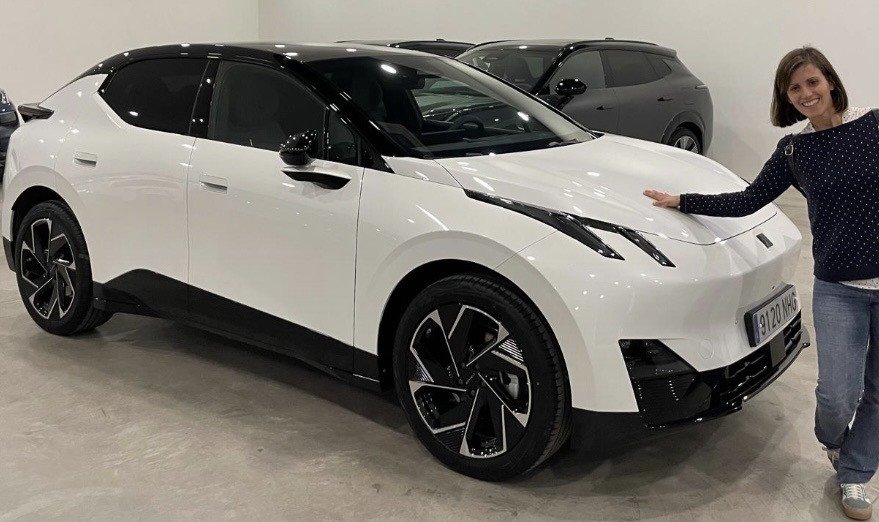 Numer rejestracyjny 9120MMG posiada MERCEDES GLC (254)