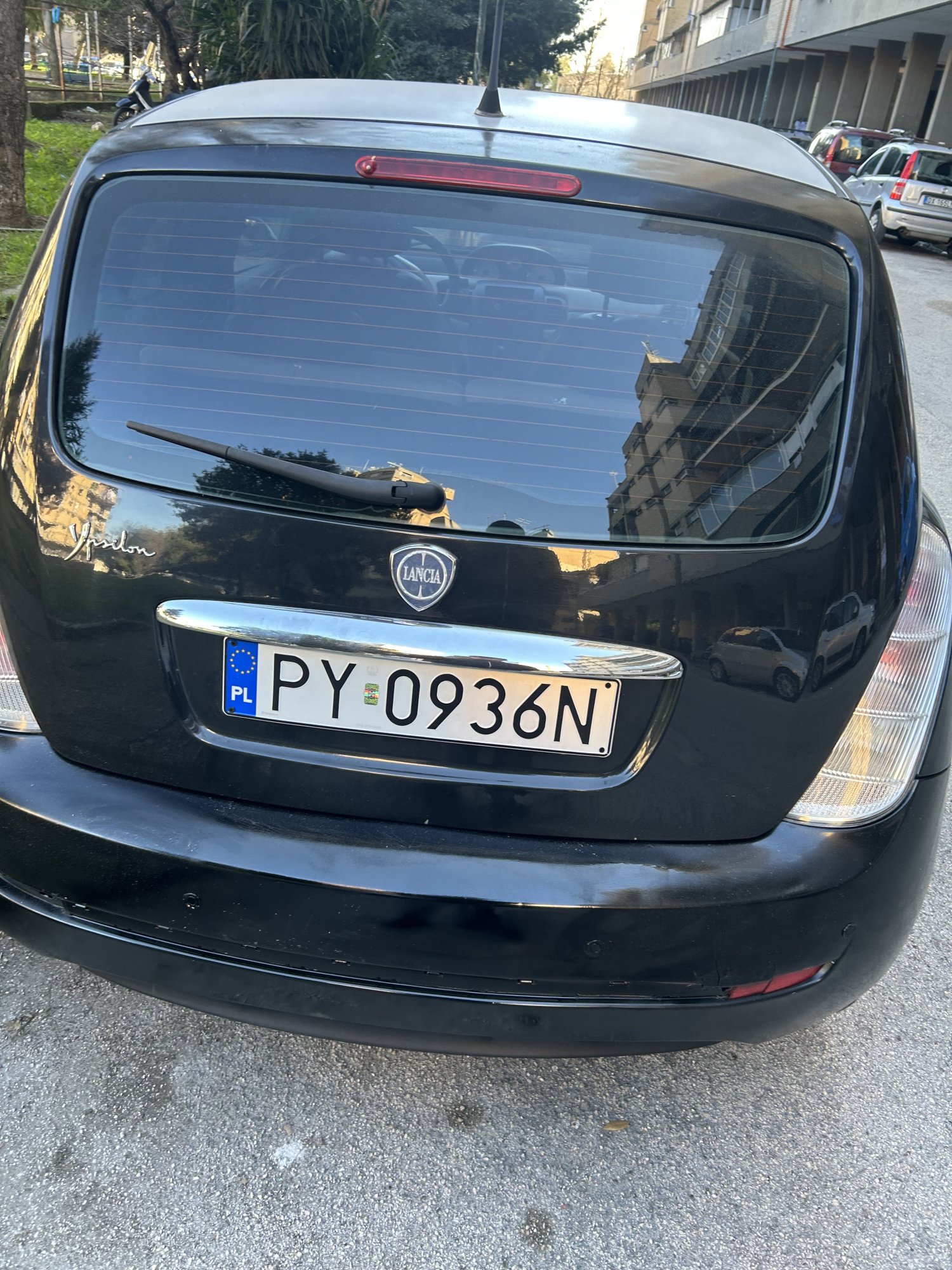 Numer rejestracyjny PY 0936N posiada LANCIA YPSILON - PY0936N