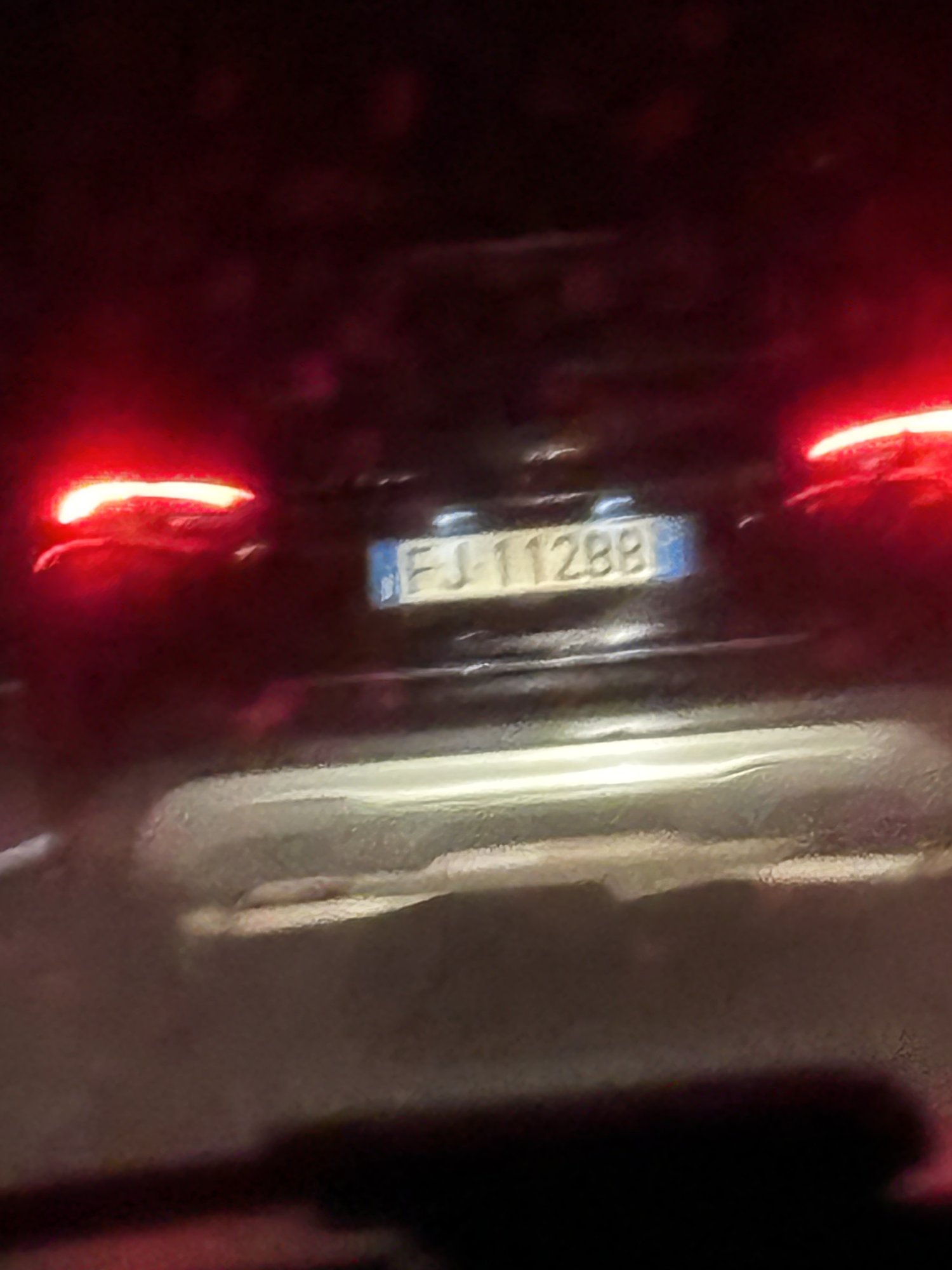 Numer rejestracyjny FJ112BB posiada MERCEDES GLA Numer rejestracyjny FJ112BB posiada MERCEDES GLA