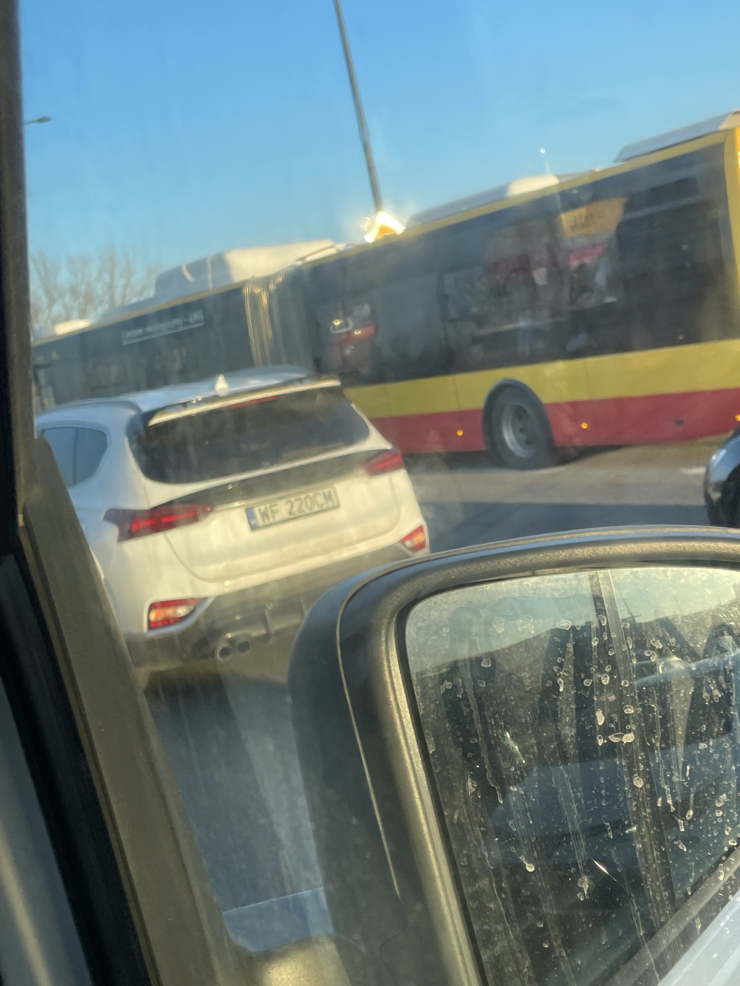 Numer rejestracyjny WF 220CM posiada HYUNDAI Santa Fe 2.0 CRD MR`19 E6d Executive 4WD Aut. - WF220CM