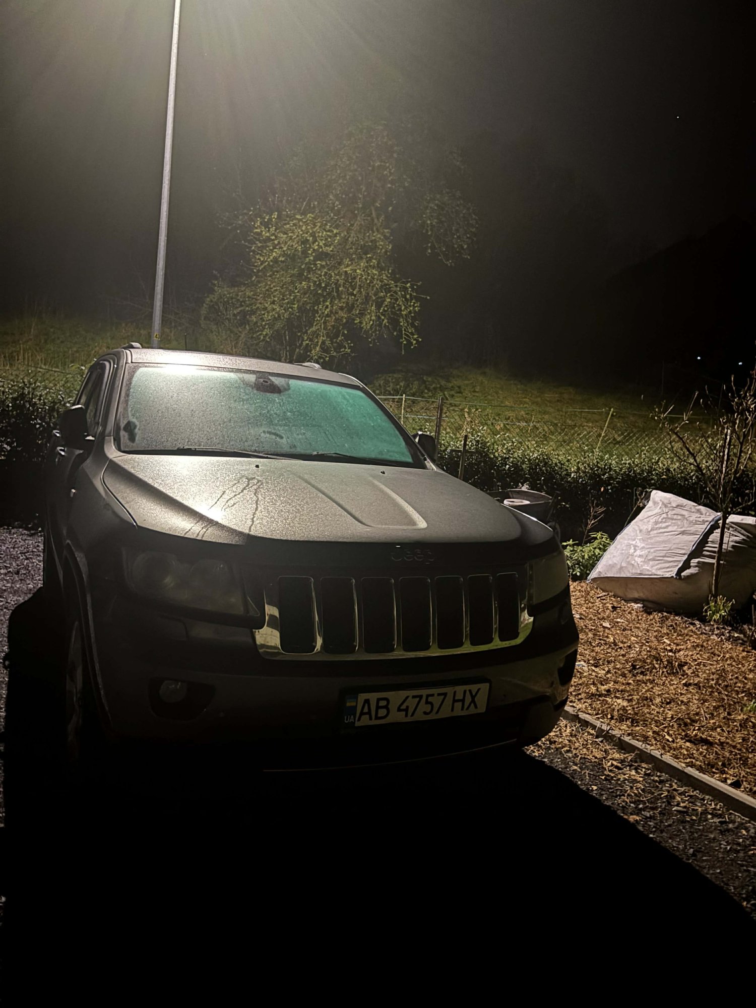 Numer rejestracyjny AB4757HX posiada Jeep 