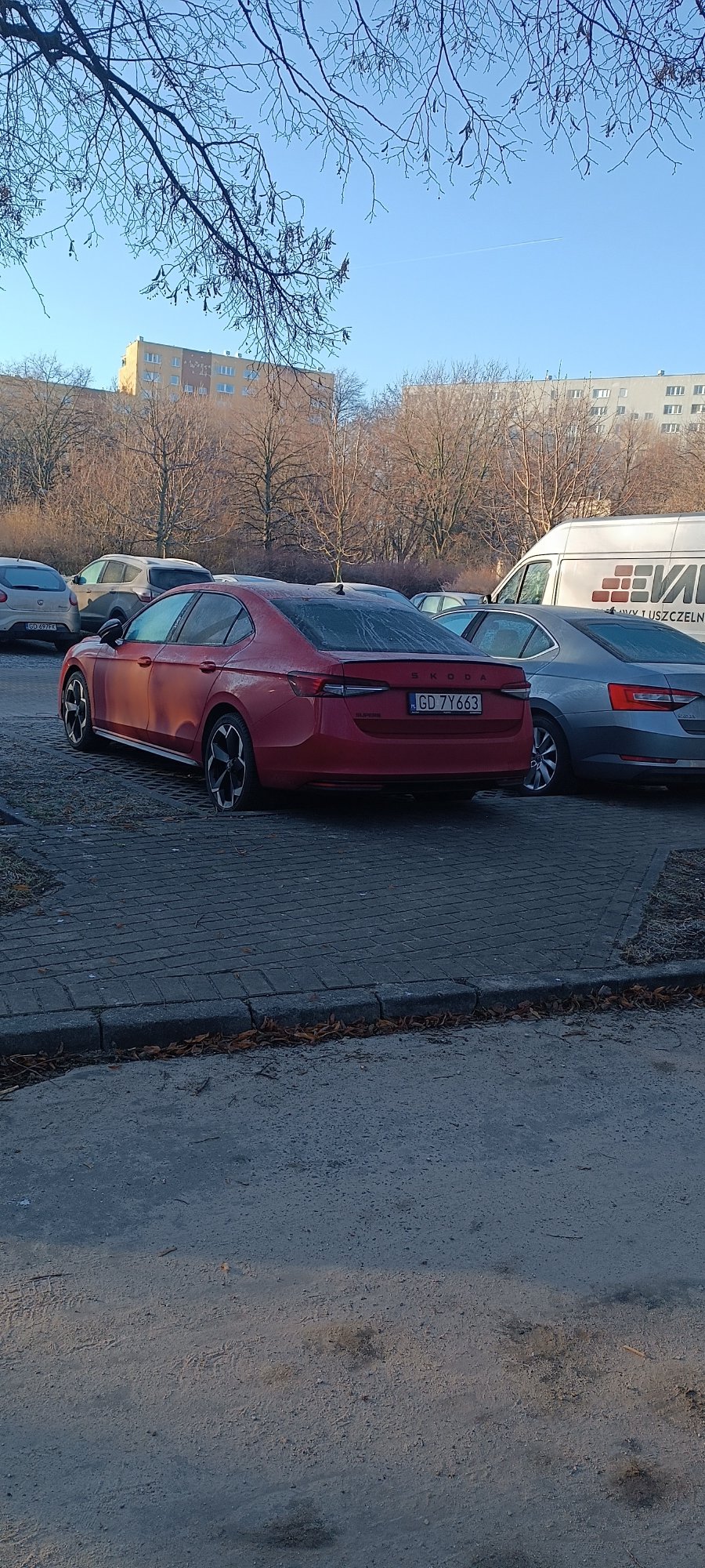 Numer rejestracyjny GD 7Y663 posiada SKODA Superb IV 2.0 TSI MR`24 E6d Sportline - GD7Y663