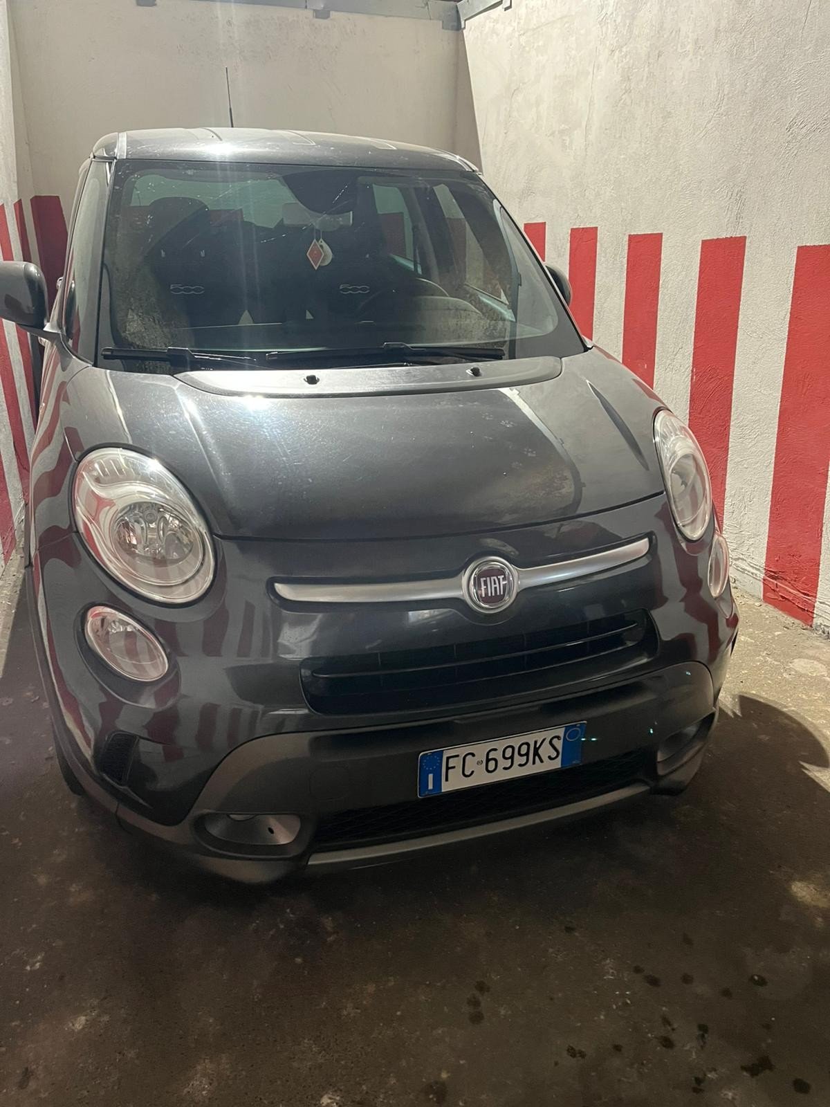Registreringsnummeret FC699KS har FIAT FIAT 500L