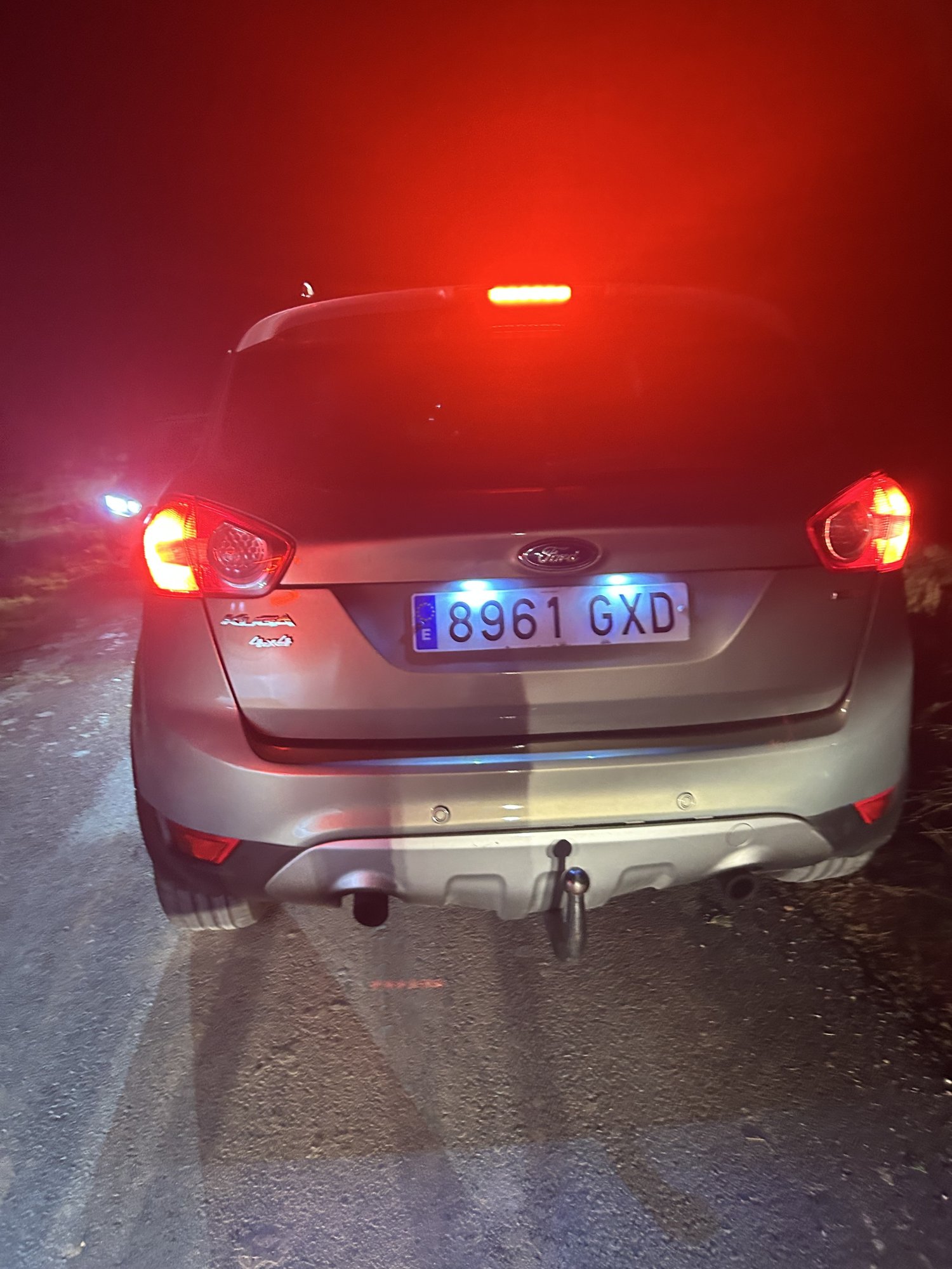 Numer rejestracyjny 8961GXD posiada FORD KUGA