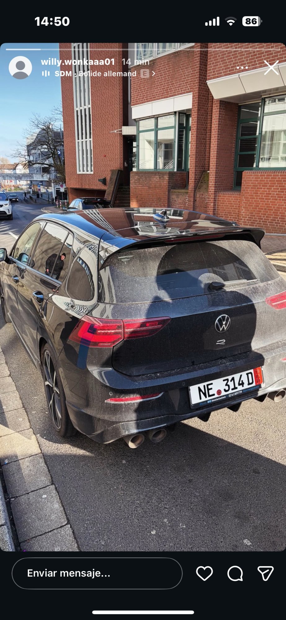 Numer rejestracyjny NE314D posiada Volkswagen  R