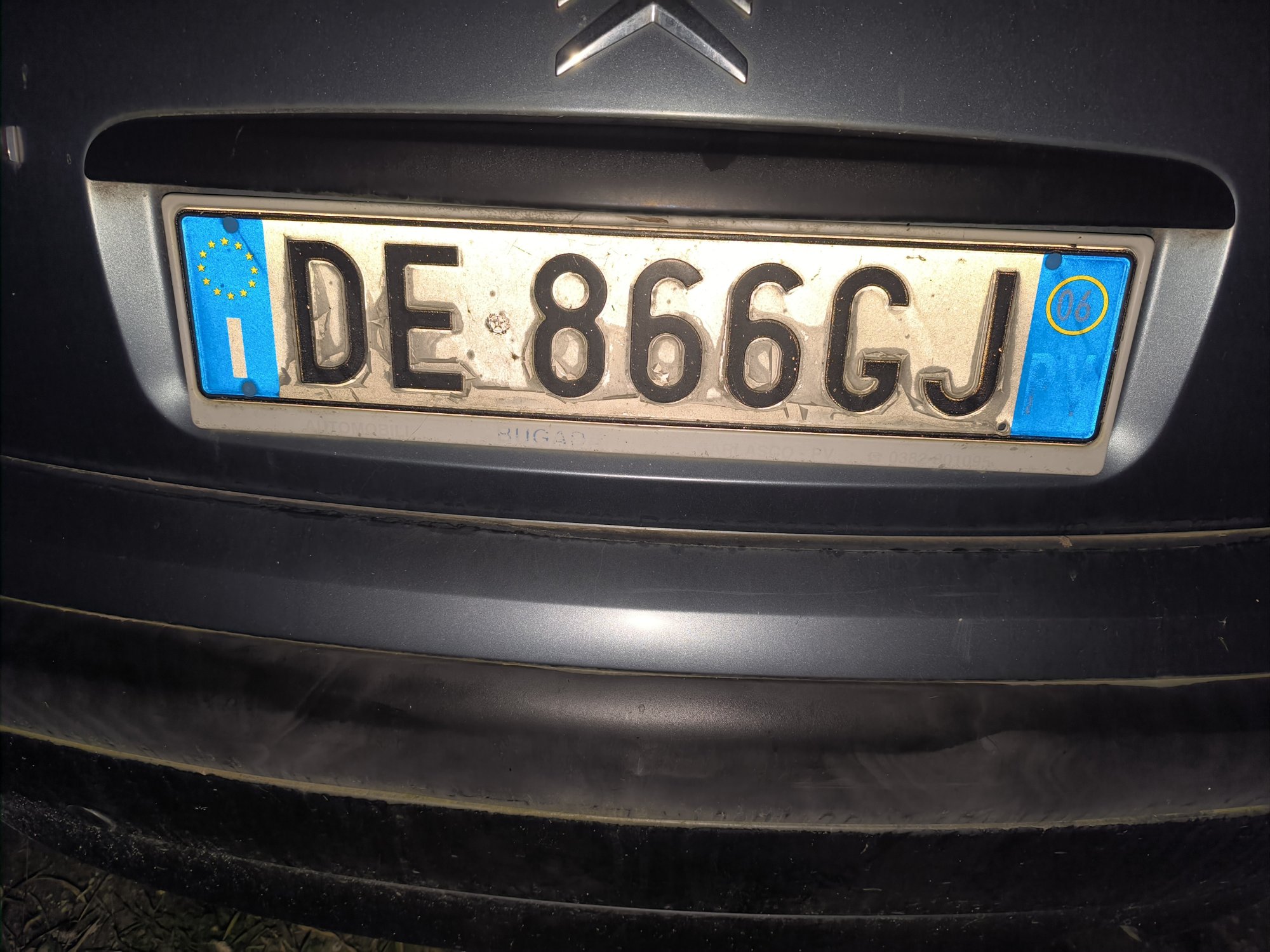 Numer rejestracyjny DE866GJ posiada CITROEN C3 1a serie