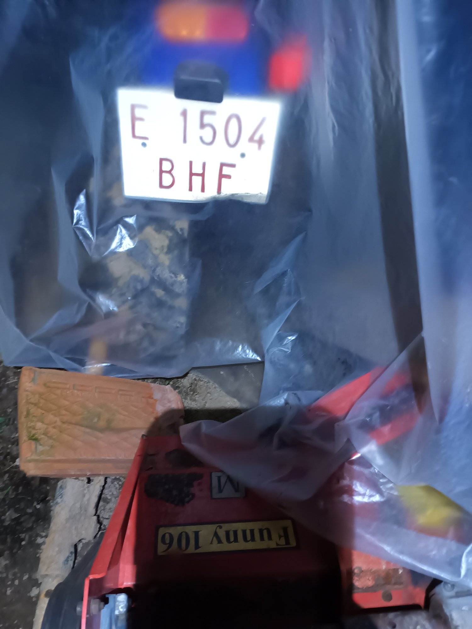 Numer rejestracyjny E1504BHF posiada FARMTRAC SERIE FT Numer rejestracyjny E1504BHF posiada FARMTRAC SERIE FT