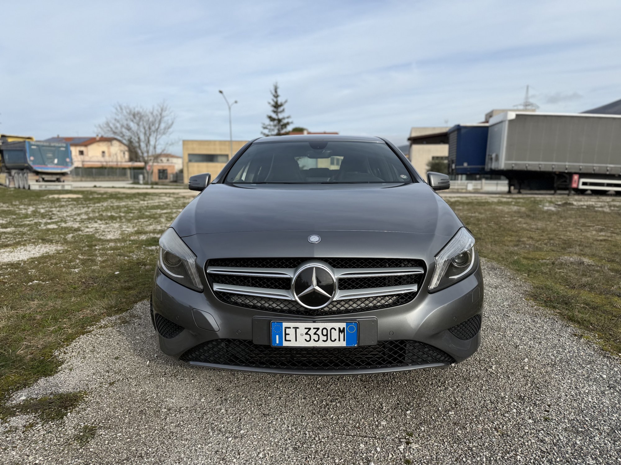 Numer rejestracyjny ET339CM posiada MERCEDES Classe A A 180 CDI Dark Night Edition (80 kw)